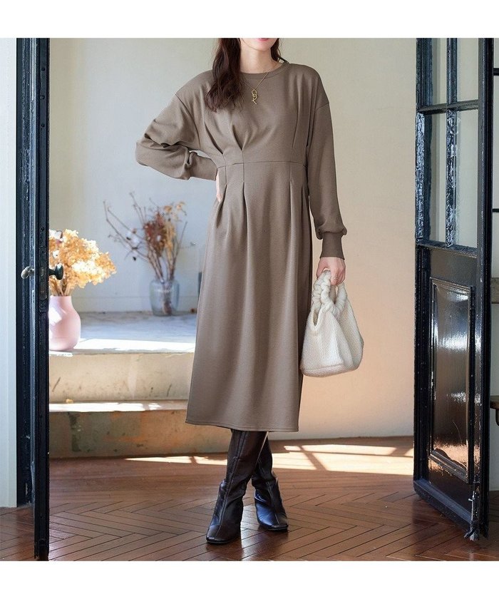 【ティアクラッセ/Tiaclasse】のポンチタックワンピース インテリア・キッズ・メンズ・レディースファッション・服の通販 founy(ファニー) https://founy.com/ ファッション Fashion レディースファッション Fashion for Women ワンピース Dresses アクセサリー Fashion Accessories 洗える Machine Washable カーディガン Cardigan, Knitwear 吸水 Absorbent, Quick-Dry シンプル Simple, Minimal スニーカー Sneakers, Trainers チュニック Tunic, Long Top 長袖 Long Sleeve, Full Sleeve ポケット Pocket, Pocket Detail 防寒 Cold Protection, Winter-Ready 無地 Plain, Solid Color ラウンド Round, Round Neck 楽ちん Easy Fit, Comfortable 冬 Winter / This Winter A/W・秋冬 Autumn/Winter 再入荷 Restock / Back in Stock おすすめ Recommended / Our Picks 新作・新入荷 New Arrivals / New In ビジネス 仕事 通勤 Business / Work / Commuting |ID: prp329100004759078 ipo3291000000035631428