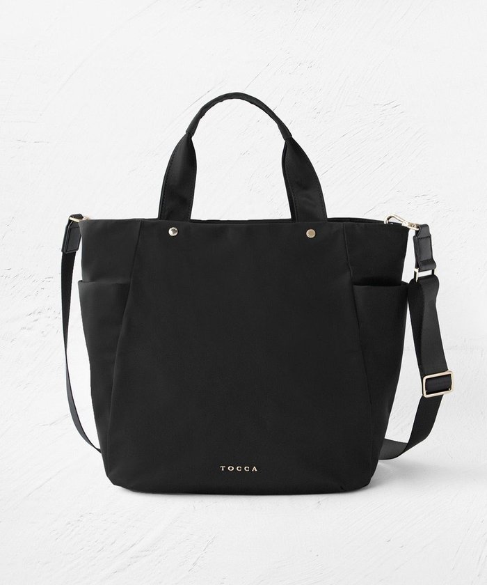 【トッカ/TOCCA】の【撥水・A4サイズ対応】ALINE NYLONTOTE M ナイロントートバッグ インテリア・キッズ・メンズ・レディースファッション・服の通販 founy(ファニー) https://founy.com/ ファッション Fashion レディースファッション Fashion for Women バッグ Bags 傘 Umbrella, Parasol シンプル Simple, Minimal ジップ Zip, Zipper 財布 Wallet, Purse フェミニン Feminine, Girly フォルム Silhouette, Form ポケット Pocket, Pocket Detail マグネット Magnet, Magnetic Closure メタル Metal, Metal Parts モダン Modern, Contemporary リュクス Luxury, Elegant, High-End, Chic S/S・春夏 SS, Spring/Summer, Warm Season 夏 Summer ビジネス 仕事 通勤 Business / Work / Commuting 2026年 2026 |ID: prp329100004761951 ipo3291000000034474652