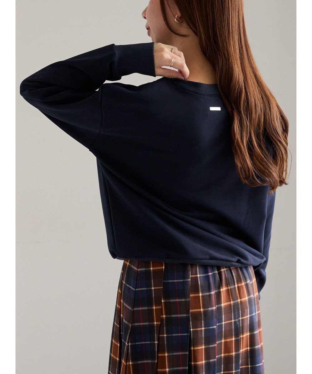 【テチチ/Te chichi】の【泉 里香さん着用・Oggi.jp10/23掲載】プレート付き裏毛PO インテリア・キッズ・メンズ・レディースファッション・服の通販 founy(ファニー) 　ファッションモデル・俳優・女優　Models　女性　Women　泉里香　Izumi Rika　ファッション　Fashion　レディースファッション　Fashion for Women　トップス・カットソー　Cut & Sew Tops　シャツ・ブラウス・オフィスカジュアル　Elegant Blouses & Button-Ups　ロングTシャツ・Tシャツ　Longline T-Shirts & Tees　カットソー・ベーシックTシャツ　Cut-and-Sewn Tops / Stretch Tees & Basics　新作・新入荷　New Arrivals / New In　カットソー　Cut and Sewn Top　シンプル　Simple, Minimal　スウェット / スエット　Sweatshirt, Sweatwear　プレート　Plate, Dish　夏　Summer　S/S・春夏　SS, Spring/Summer, Warm Season　A/W・秋冬　Autumn/Winter　ネイビー|ID: prp329100004761981 ipo3291000000034463870