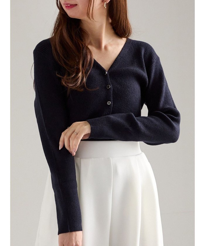 【テチチ/Te chichi】のウェーブメタル釦Vネックリブカーディガン インテリア・キッズ・メンズ・レディースファッション・服の通販 founy(ファニー) https://founy.com/ ファッション Fashion レディースファッション Fashion for Women トップス・カットソー Cut & Sew Tops ニット Knit Tops & Sweaters カーディガン・羽織り Layered Style Cardigans Vネックトップス V-Neck Tops / V-Cut Neckline Shirts おすすめ Recommended / Our Picks カーディガン Cardigan, Knitwear シルバー Silver, Metallic Silver セーター Sweater, Knitwear フィット Fit, Slim Fit フレア Flare, Flared フロント Front, Front Design 夏 Summer S/S・春夏 SS, Spring/Summer, Warm Season A/W・秋冬 Autumn/Winter |ID: prp329100004761994 ipo3291000000034463912