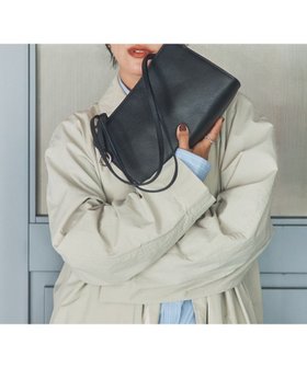 【モローバイサンク/MORROW by thank】の【石岡真実コラボ】NOAH ショルダーバッグ 人気、トレンドファッション・服の通販 founy(ファニー) ファッション Fashion レディースファッション Fashion for Women バッグ Bags コラボ Collaboration, Collab コンパクト Compact, Small Size ショルダー Shoulder, Shoulder Strap シンプル Simple, Minimal スクエア Square, Square Shape スタイリッシュ Stylish, Fashionable 財布 Wallet, Purse フォルム Silhouette, Form ポケット Pocket, Pocket Detail 日本製 Made In Japan |ID:prp329100004762102