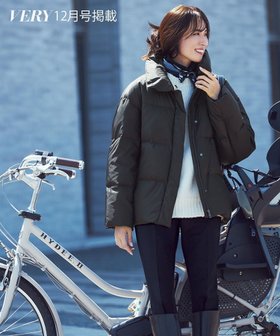 【23区/NIJYUSANKU】の【先行予約/VERY12月号掲載】シレータフタ ハイネック ショート ダウンコート 人気、トレンドファッション・服の通販 founy(ファニー) 雑誌掲載アイテム Magazine Picks & Fashion Features ファッション雑誌 Fashion Magazines ヴェリィ VERY ファッション Fashion レディースファッション Fashion for Women アウター Coat / Outerwear Collection コート・ロングコート・ピーコート Long Coats, Peacoats & More レディースジャケット・軽アウター Jackets ダウンジャケット・軽量ダウン Warm & Lightweight Down Jackets 洗える Machine Washable コンパクト Compact, Small Size 軽量 Lightweight, Ultra Light 12月号 December Issue ショート Short, Short Length ジャケット Jacket, Outerwear 雑誌 Magazine, Fashion Magazine タフタ Taffeta, Structured Fabric ダウン Down, Puffer トレンド Trend, Trending Now 定番 Standard, Basic Item ハイネック High Neck, Mock Neck バランス Balance, Style Balance フェザー Feather, Feather Detail フレア Flare, Flared フロント Front, Front Design 防寒 Cold Protection, Winter-Ready ミドル Middle Length, Mid Height リュクス Luxury, Elegant, High-End, Chic ロング Long, Long-Length A/W・秋冬 Autumn/Winter |ID:prp329100004763010