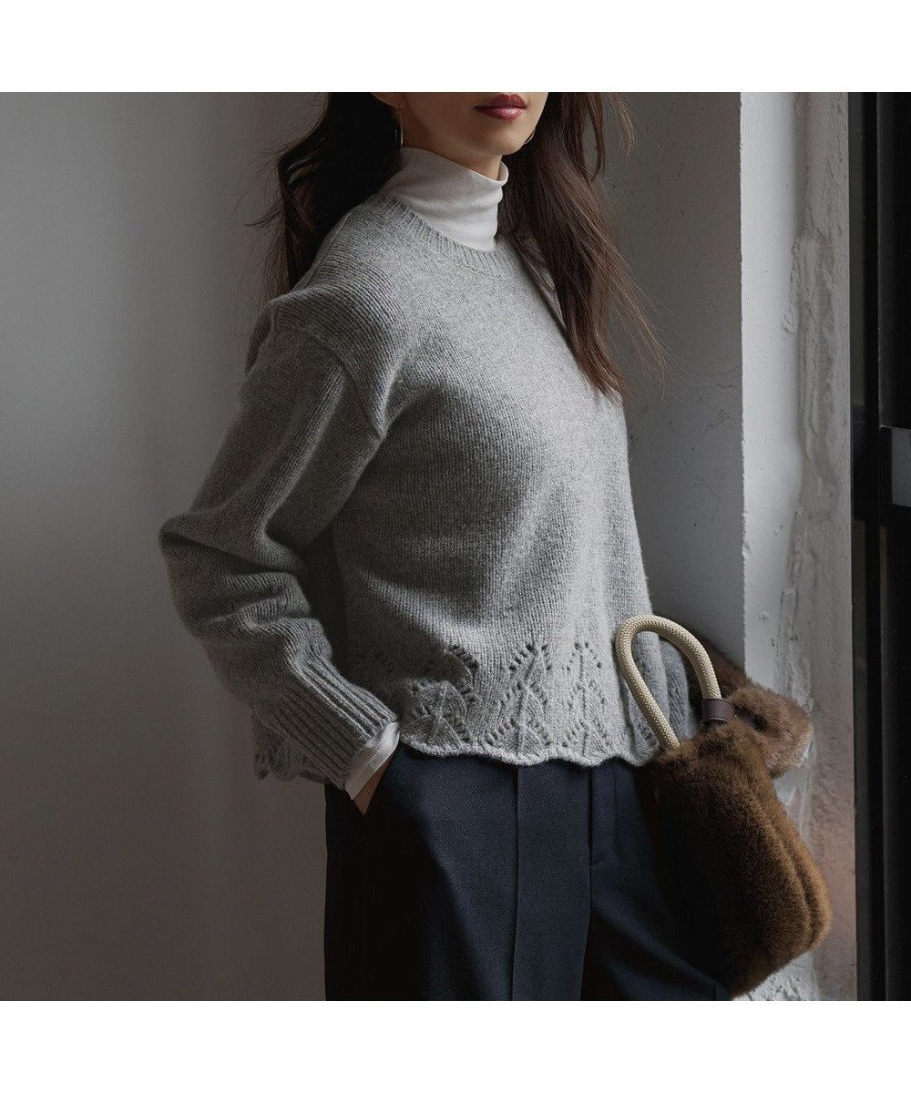 【23区/NIJYUSANKU】の【滝沢眞規子さん着用/洗える】レーシーヘムデザイン パフスリーブ ニット インテリア・キッズ・メンズ・レディースファッション・服の通販 founy(ファニー) 　ファッションモデル・俳優・女優　Models　女性　Women　滝沢眞規子　Takizawa Makiko　ファッション　Fashion　レディースファッション　Fashion for Women　トップス・カットソー　Cut & Sew Tops　ニット　Knit Tops & Sweaters　インナー　Innerwear　洗える　Machine Washable　カットソー　Cut and Sewn Top　クラシック　Classic, Timeless Style　シンプル　Simple, Minimal　スリーブ　Sleeve, Long Sleeve / Short Sleeve　セーター　Sweater, Knitwear　透かし　Cut-Out, Lacework　フェミニン　Feminine, Girly　フレア　Flare, Flared　A/W・秋冬　Autumn/Winter　冬　Winter / This Winter　おすすめ　Recommended / Our Picks　エレガント 上品　Elegant　2025年　2025　2025-2026秋冬・A/W　Autumn/Winter 2025–26 AW25–26　ライトグレー系|ID: prp329100004763015 ipo3291000000035608197