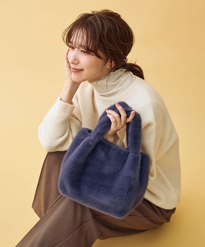 【エニー/ANY】のカラーファーバッグ インテリア・キッズ・メンズ・レディースファッション・服の通販 founy(ファニー) https://founy.com/ ファッション Fashion レディースファッション Fashion for Women バッグ Bags ショルダー Shoulder, Shoulder Strap マグネット Magnet, Magnetic Closure 再入荷 Restock / Back in Stock 新作・新入荷 New Arrivals / New In |ID: prp329100004763068 ipo3291000000034474334