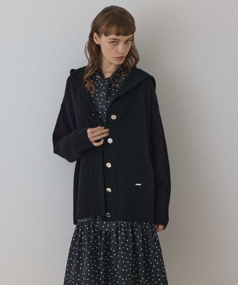 【グレース コンチネンタル/GRACE CONTINENTAL】のウールフードニットカーディガン インテリア・キッズ・メンズ・レディースファッション・服の通販 founy(ファニー) 　ファッション　Fashion　レディースファッション　Fashion for Women　トップス・カットソー　Cut & Sew Tops　ニット　Knit Tops & Sweaters　カーディガン・羽織り　Layered Style Cardigans　カーディガン　Cardigan, Knitwear　ストール　Stole, Wrap　プレート　Plate, Dish　ミドル　Middle Length, Mid Height　メタル　Metal, Metal Parts　エレガント 上品　Elegant　A/W・秋冬　Autumn/Winter　ブラック|ID: prp329100004763077 ipo3291000000034474377