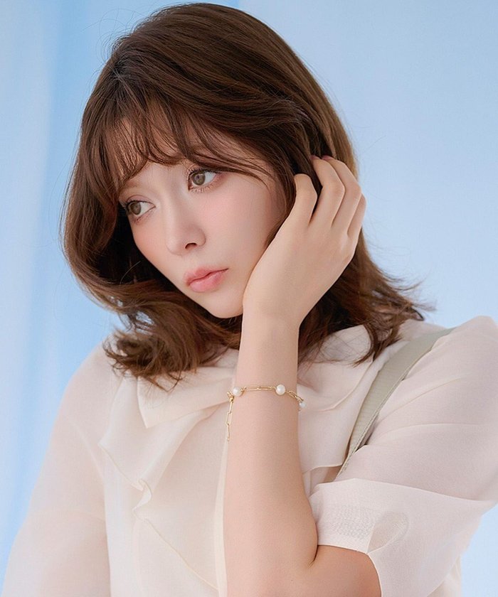 【トッカ/TOCCA】のSPRINKLE PEARL BRACELET 淡水パールブレスレット インテリア・キッズ・メンズ・レディースファッション・服の通販 founy(ファニー) https://founy.com/ ファッション Fashion レディースファッション Fashion for Women ジュエリー Jewelry チェーン＆カフブレスレット Cuff & Chain Bracelets アクセサリー Fashion Accessories シンプル Simple, Minimal スタイリッシュ Stylish, Fashionable チェーン Chain, Chain Strap テクスチャー Texture, Textured Fabric デニム Denim, Jeans Material ネックレス Necklace, Pendant Necklace バロック Baroque, Baroque Design パール Pearl, Pearl Accent フォルム Silhouette, Form ブレスレット Bracelet, Wristband モダン Modern, Contemporary リュクス Luxury, Elegant, High-End, Chic ワイヤー Wire, Wired Bra S/S・春夏 SS, Spring/Summer, Warm Season 夏 Summer エレガント 上品 Elegant 2026年 2026 |ID: prp329100004763095 ipo3291000000034474526