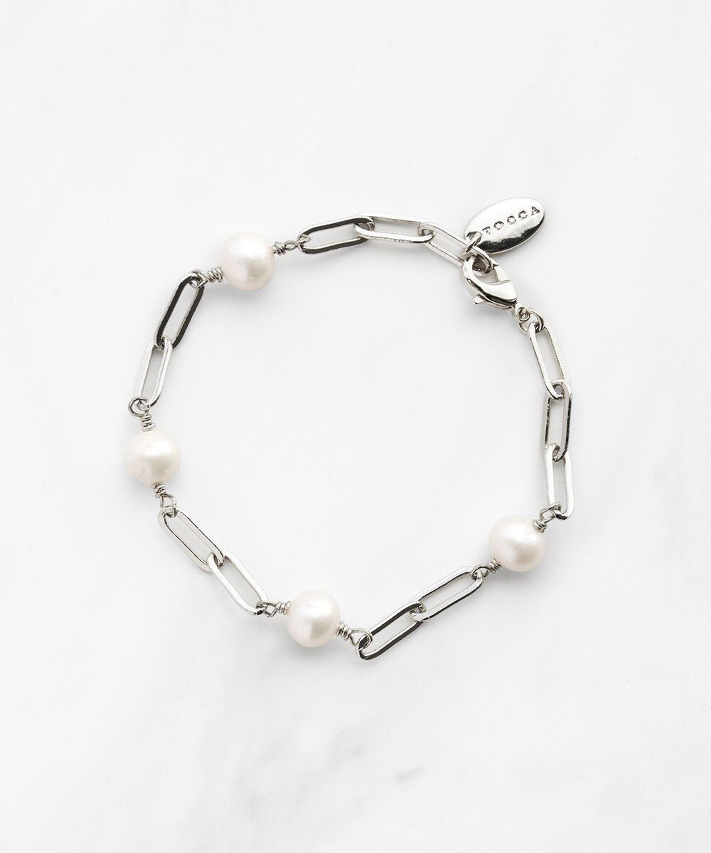 【トッカ/TOCCA】の【八木アリサさん着用】SPRINKLE PEARL BRACELET 淡水パールブレスレット インテリア・キッズ・メンズ・レディースファッション・服の通販 founy(ファニー) 　ファッションモデル・俳優・女優　Models　女性　Women　八木アリサ　Yagi Arisa　ファッション　Fashion　レディースファッション　Fashion for Women　ジュエリー　Jewelry　チェーン＆カフブレスレット　Cuff & Chain Bracelets　アクセサリー　Fashion Accessories　シンプル　Simple, Minimal　スタイリッシュ　Stylish, Fashionable　チェーン　Chain, Chain Strap　テクスチャー　Texture, Textured Fabric　デニム　Denim, Jeans Material　ネックレス　Necklace, Pendant Necklace　バロック　Baroque, Baroque Design　パール　Pearl, Pearl Accent　フォルム　Silhouette, Form　ブレスレット　Bracelet, Wristband　モダン　Modern, Contemporary　リュクス　Luxury, Elegant, High-End, Chic　ワイヤー　Wire, Wired Bra　S/S・春夏　SS, Spring/Summer, Warm Season　夏　Summer　エレガント 上品　Elegant　2026年　2026　シルバー系|ID: prp329100004763095 ipo3291000000035588650