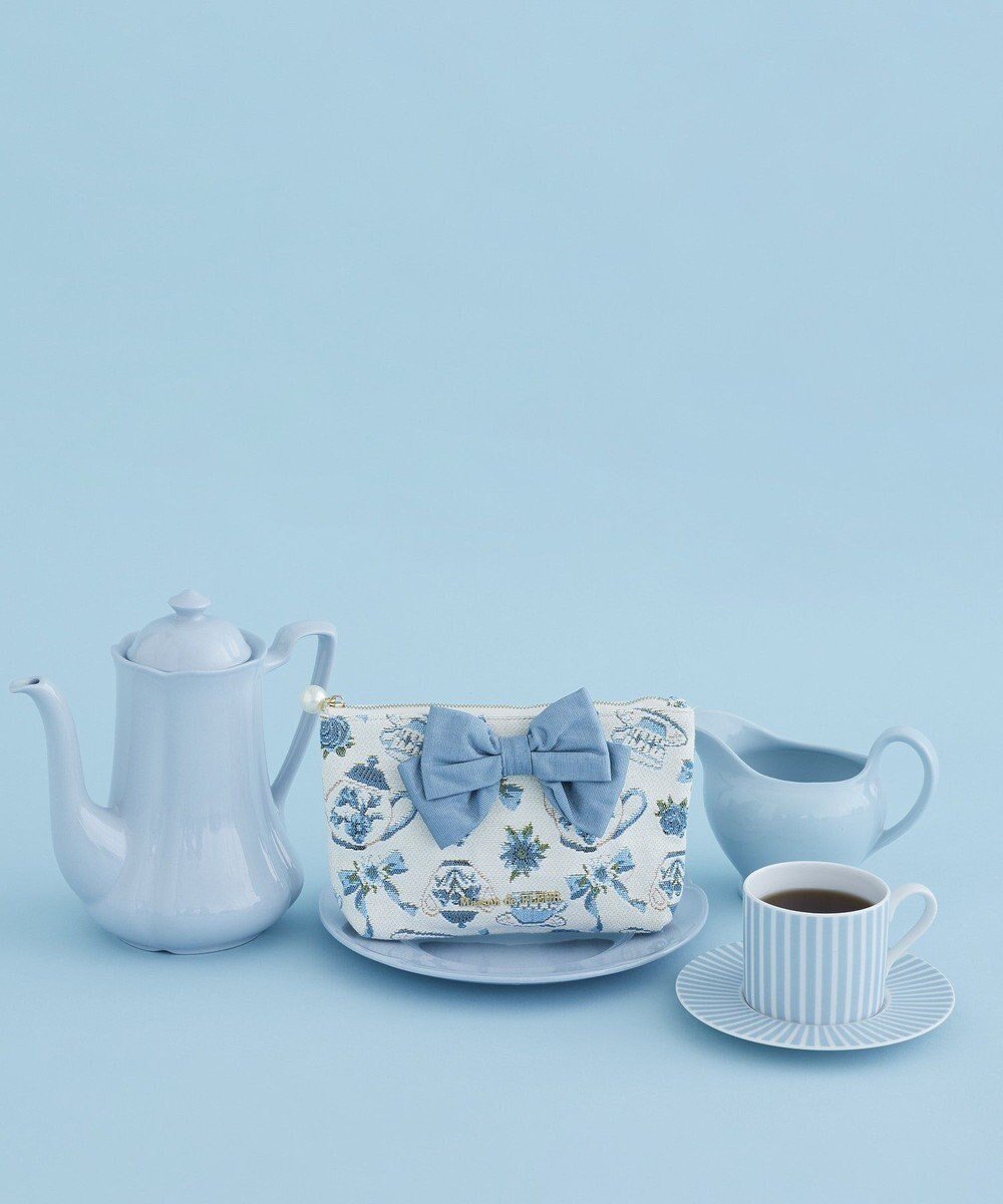 【メゾンドフルール/Maison de FLEUR】のティーカップ柄ゴブランポーチ 人気、トレンドファッション・服の通販 founy(ファニー) 　ファッション　Fashion　レディースファッション　Fashion for Women　ミニ財布・二つ折り財布　Wallets & Card Cases　ポーチ&ミニバッグ　Pouches & Mini Bags　コレクション　Collection, Seasonal Line　コンパクト　Compact, Small Size　フォルム　Silhouette, Form　フランス　France, French　ポケット　Pocket, Pocket Detail　ポーチ　Pouch, Small Case　モチーフ　Motif, Design Theme　リボン　Ribbon, Bow　エレガント 上品　Elegant　旅行　Travel　財布　Wallet, Purse　 other-1|ID: prp329100004763775 ipo3291000000034484904