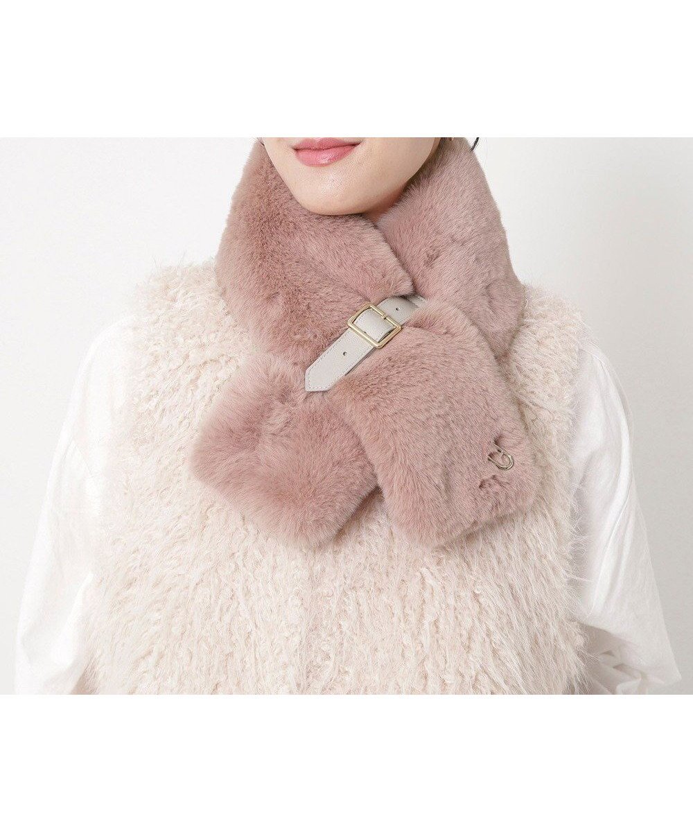 【ムーンバット/MOONBAT】のFURLA(フルラ)ベルト差し込みファーティペット アーチロゴ フェイクファー インテリア・キッズ・メンズ・レディースファッション・服の通販 founy(ファニー) ファッション Fashion レディースファッション Fashion for Women ベルト&ウエストマーク Belts & Waist Accessories マフラー・スヌード / 冬小物の定番 Scarves & Mufflers イタリア Italy エレガント 上品 Elegant コレクション Collection, Seasonal Line スヌード Snood, Infinity Scarf チャーム Charm, Pendant パターン Pattern, Design Print フェイクファー Faux Fur, Imitation Fur マフラー Scarf, Muffler モチーフ Motif, Design Theme リアル Real, Realistic A/W・秋冬 Autumn/Winter ペールピンク|ID: prp329100004763794 ipo3291000000034485006