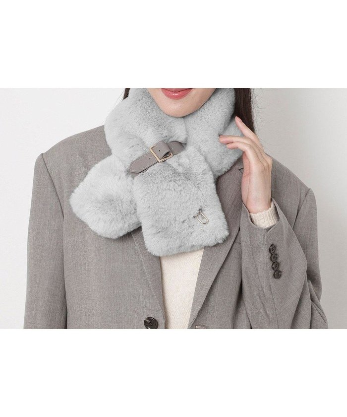 【ムーンバット/MOONBAT】のFURLA(フルラ)ベルト差し込みファーティペット アーチロゴ フェイクファー インテリア・キッズ・メンズ・レディースファッション・服の通販 founy(ファニー) https://founy.com/ ファッション Fashion レディースファッション Fashion for Women ベルト&ウエストマーク Belts & Waist Accessories マフラー・スヌード / 冬小物の定番 Scarves & Mufflers イタリア Italy エレガント 上品 Elegant コレクション Collection, Seasonal Line スヌード Snood, Infinity Scarf チャーム Charm, Pendant パターン Pattern, Design Print フェイクファー Faux Fur, Imitation Fur マフラー Scarf, Muffler モチーフ Motif, Design Theme リアル Real, Realistic A/W・秋冬 Autumn/Winter |ID: prp329100004763794 ipo3291000000035631092