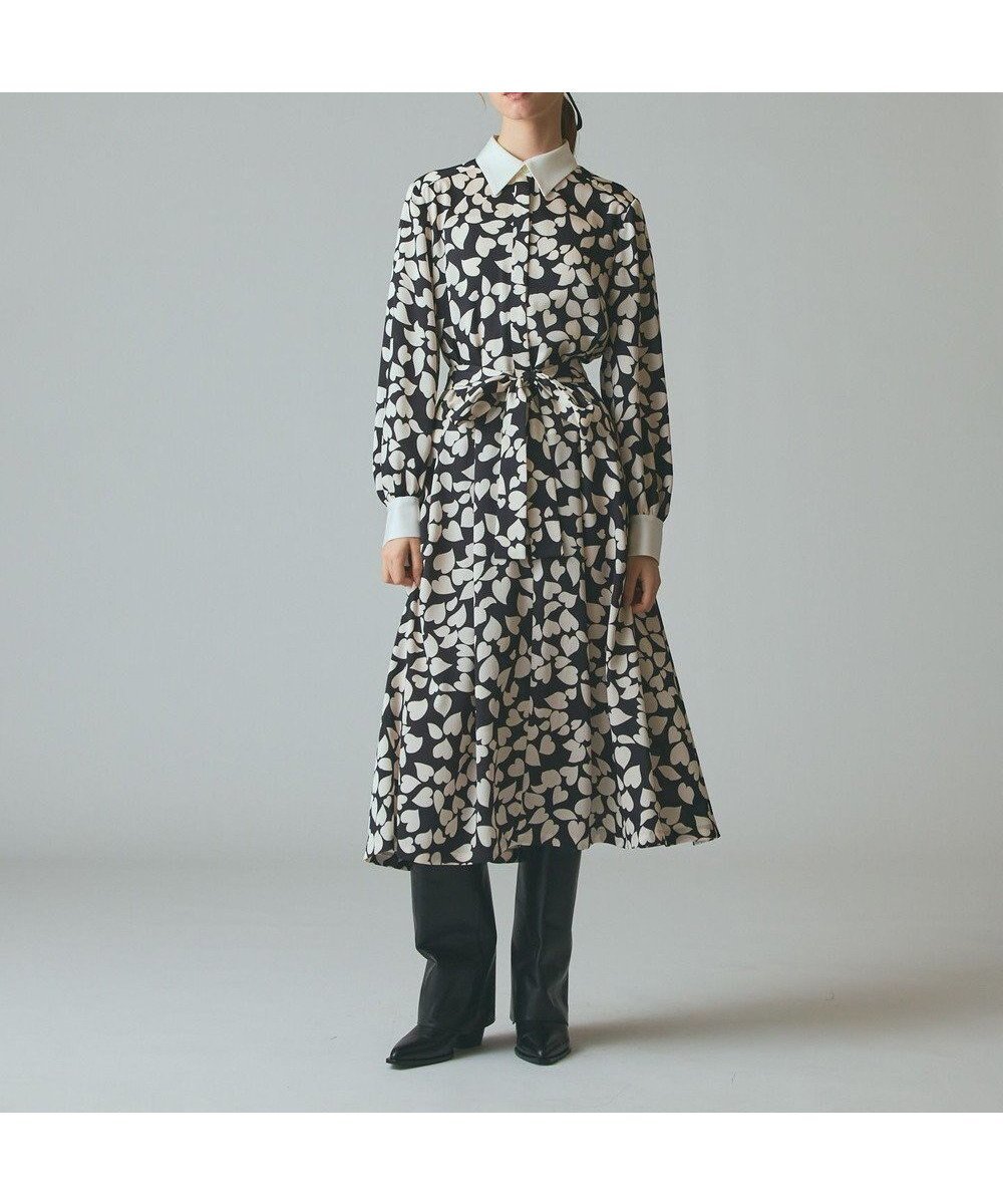 【グレース コンチネンタル/GRACE CONTINENTAL】のハートクレリックドレス インテリア・キッズ・メンズ・レディースファッション・服の通販 founy(ファニー) ファッション Fashion レディースファッション Fashion for Women ワンピース Dresses フォーマル・パーティードレス・結婚式用ドレス Elegant & Casual Dresses カフス Cuff Design クラシカル Classical, Vintage-Inspired サテン Satin, Glossy Fabric ドレス Dress, One-Piece モダン Modern, Contemporary 無地 Plain, Solid Color ランダム Random, Irregular A/W・秋冬 Autumn/Winter おすすめ Recommended / Our Picks エレガント 上品 Elegant ホリデーシーズン Holiday Season ブラック|ID: prp329100004763804 ipo3291000000034485078