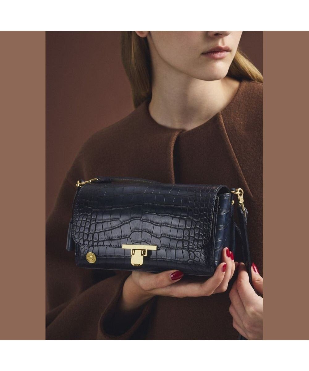 【アクセソワドゥマドモワゼルジャップ/A.D.M.J】の【牛革】クロコ型押しラウンドクラッチショルダー インテリア・キッズ・メンズ・レディースファッション・服の通販 founy(ファニー) 　ファッション　Fashion　レディースファッション　Fashion for Women　バッグ　Bags　クロコ　Crocodile, Croc Embossed　コンパクト　Compact, Small Size　ショルダー　Shoulder, Shoulder Strap　ポケット　Pocket, Pocket Detail　モチーフ　Motif, Design Theme　MRN|ID: prp329100004763812 ipo3291000000034485106