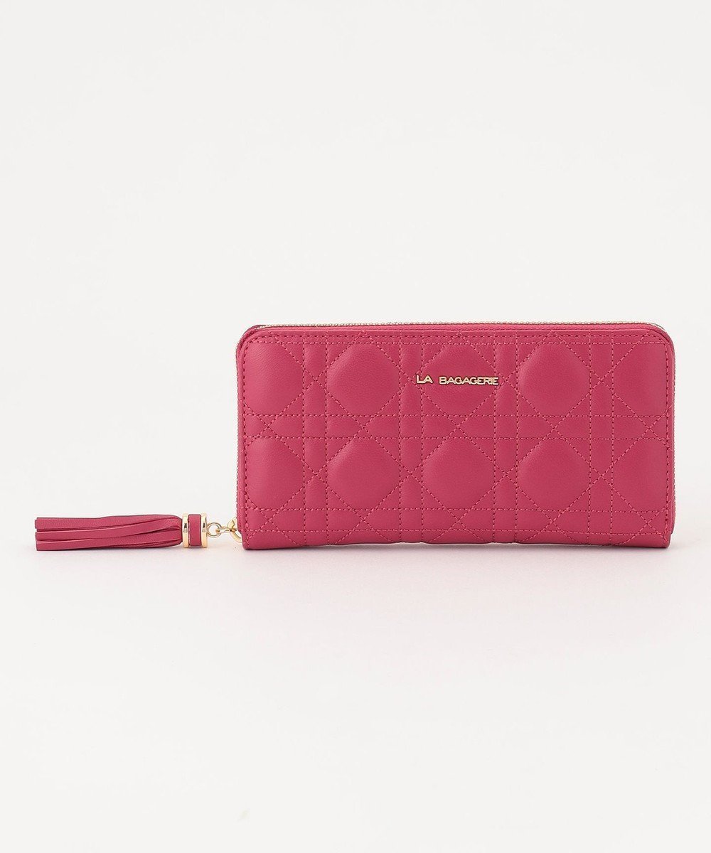 【ラ バガジェリー/LA BAGAGERIE】のシープキルティング ラウンドウォレット インテリア・キッズ・メンズ・レディースファッション・服の通販 founy(ファニー) ファッション Fashion レディースファッション Fashion for Women ミニ財布・二つ折り財布 Wallets & Card Cases キルティング Quilted, Quilting キルト Quilt, Quilted Fabric タッセル Tassel, Fringe ポケット Pocket, Pocket Detail ワンポイント One Point, Statement Accent エレガント 上品 Elegant 財布 Wallet, Purse ダークピンク|ID: prp329100004764838 ipo3291000000034495802