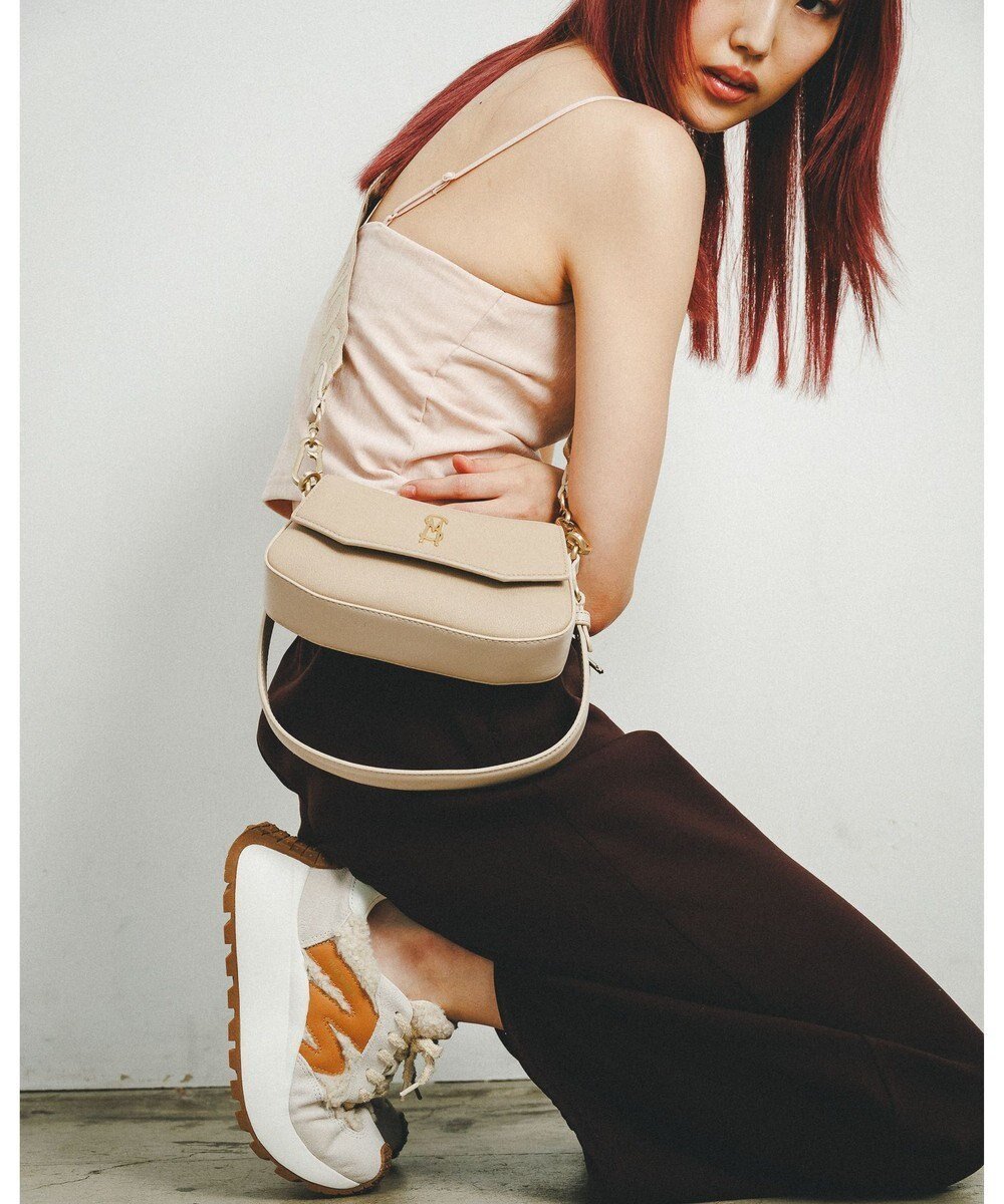 【スティーブマデン/STEVE MADDEN】のBTAIGA ラウンドフラップショルダー2WAYバッグ インテリア・キッズ・メンズ・レディースファッション・服の通販 founy(ファニー) 　ファッション　Fashion　レディースファッション　Fashion for Women　バッグ　Bags　シューズ　Shoes, Footwear　ポケット　Pocket, Pocket Detail　厚底　Platform Shoes　タン|ID: prp329100004764874 ipo3291000000034606585