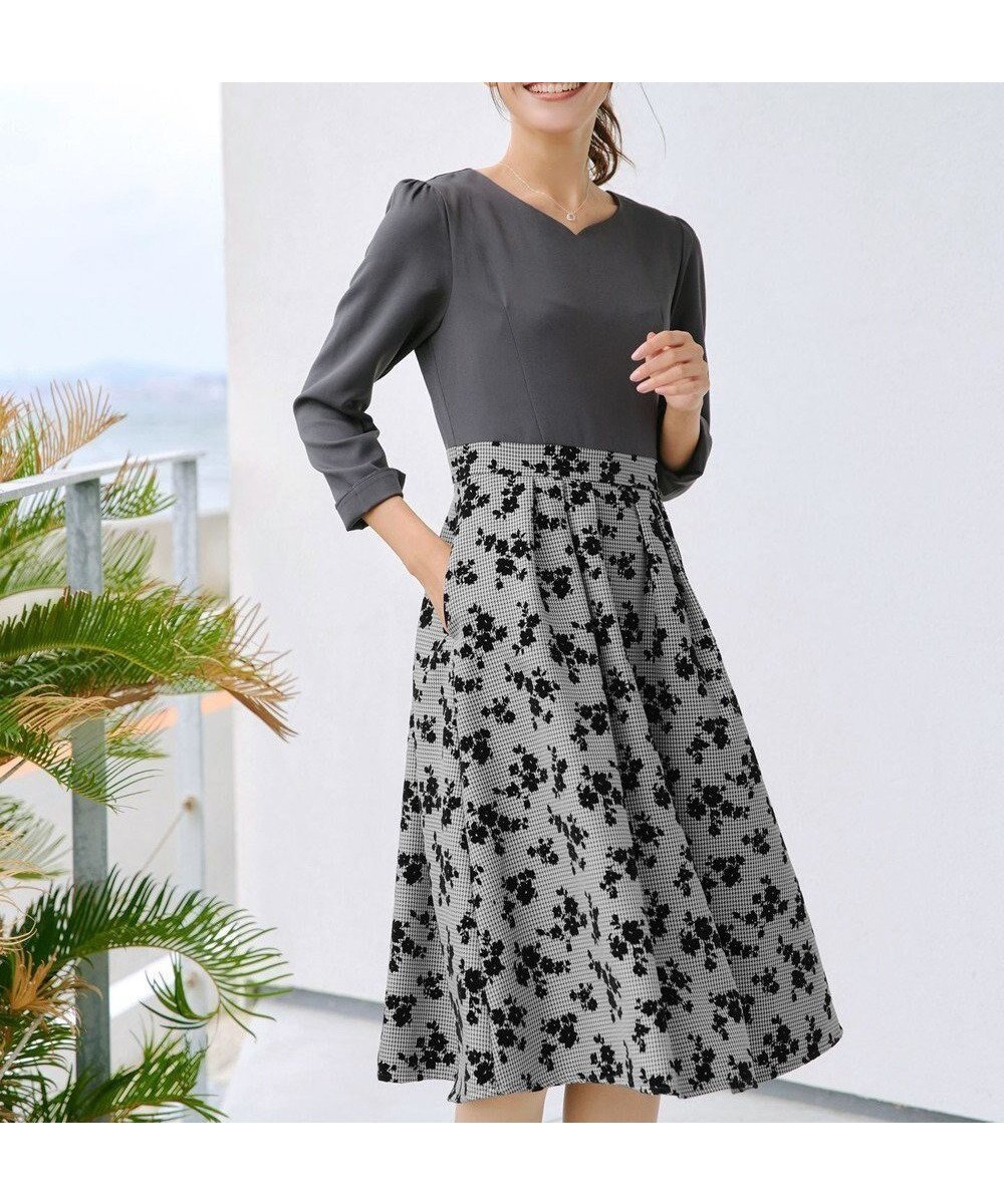 【ティアクラッセ/Tiaclasse】のフロッキードッキングワンピース 人気、トレンドファッション・服の通販 founy(ファニー) ファッション Fashion レディースファッション Fashion for Women ワンピース Dresses アクセサリー Fashion Accessories 秋 Autumn カフス Cuff Design シューズ Shoes, Footwear スリット Slit, Slit Detail チェック Check, Plaid, Tartan ドッキング Docking, Mixed Material フレア Flare, Flared ポケット Pocket, Pocket Detail 冬 Winter / This Winter A/W・秋冬 Autumn/Winter 再入荷 Restock / Back in Stock エレガント 上品 Elegant 新作・新入荷 New Arrivals / New In other-1|ID: prp329100004764886 ipo3291000000034496086