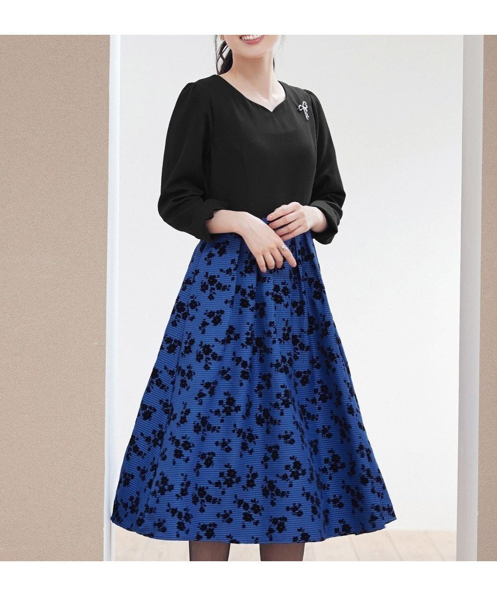 【ティアクラッセ/Tiaclasse】のフロッキードッキングワンピース インテリア・キッズ・メンズ・レディースファッション・服の通販 founy(ファニー) ファッション Fashion レディースファッション Fashion for Women ワンピース Dresses アクセサリー Fashion Accessories 秋 Autumn カフス Cuff Design シューズ Shoes, Footwear スリット Slit, Slit Detail チェック Check, Plaid, Tartan ドッキング Docking, Mixed Material フレア Flare, Flared ポケット Pocket, Pocket Detail 冬 Winter / This Winter A/W・秋冬 Autumn/Winter 再入荷 Restock / Back in Stock エレガント 上品 Elegant 新作・新入荷 New Arrivals / New In ブラック×ブルーチェック|ID: prp329100004764886 ipo3291000000034496088