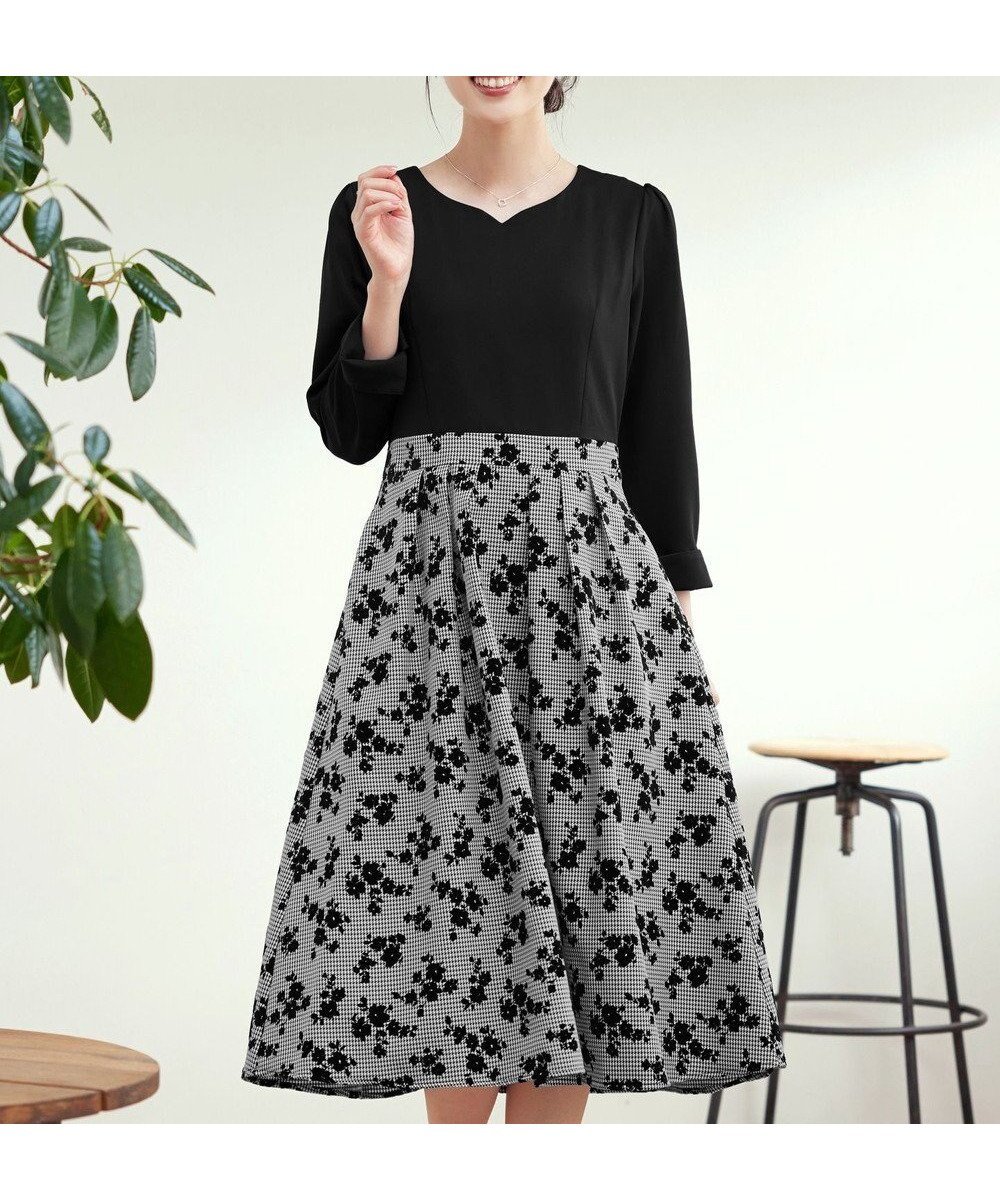 【ティアクラッセ/Tiaclasse】のフロッキードッキングワンピース インテリア・キッズ・メンズ・レディースファッション・服の通販 founy(ファニー) ファッション Fashion レディースファッション Fashion for Women ワンピース Dresses アクセサリー Fashion Accessories 秋 Autumn カフス Cuff Design シューズ Shoes, Footwear スリット Slit, Slit Detail チェック Check, Plaid, Tartan ドッキング Docking, Mixed Material フレア Flare, Flared ポケット Pocket, Pocket Detail 冬 Winter / This Winter A/W・秋冬 Autumn/Winter 再入荷 Restock / Back in Stock エレガント 上品 Elegant 新作・新入荷 New Arrivals / New In ブラック×オフチェック|ID: prp329100004764886 ipo3291000000034496089