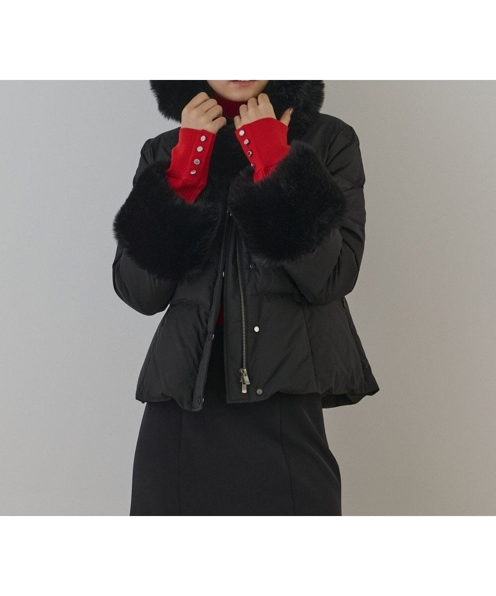 【グレース コンチネンタル/GRACE CONTINENTAL】のエコファーショートダウンジャケット インテリア・キッズ・メンズ・レディースファッション・服の通販 founy(ファニー) ファッション Fashion レディースファッション Fashion for Women アウター Coat / Outerwear Collection コート・ロングコート・ピーコート Long Coats, Peacoats & More レディースジャケット・軽アウター Jackets 切替 Switching, Contrast Panel ショート Short, Short Length ジャケット Jacket, Outerwear ダウン Down, Puffer バランス Balance, Style Balance フェザー Feather, Feather Detail フェミニン Feminine, Girly フロント Front, Front Design メタル Metal, Metal Parts リュクス Luxury, Elegant, High-End, Chic 冬 Winter / This Winter A/W・秋冬 Autumn/Winter エレガント 上品 Elegant ブラック|ID: prp329100004766719 ipo3291000000034515685