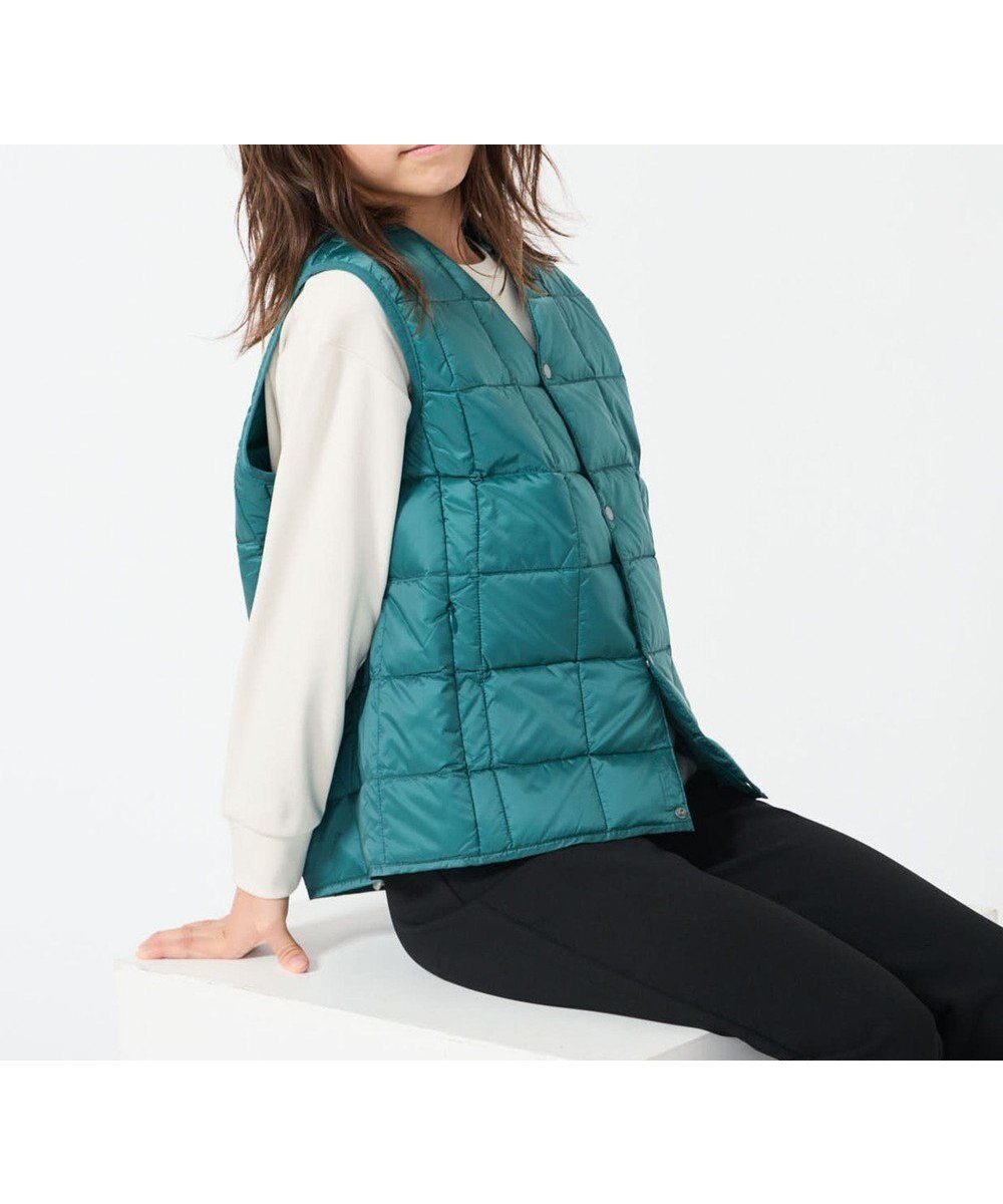 【アンフィーロ/UNFILO / KIDS】の【120-150cm】TAION Vネック ダウンベスト(UNISEX) インテリア・キッズ・メンズ・レディースファッション・服の通販 founy(ファニー) 　ファッション　Fashion　キッズファッション　Fashion for Kids　アウター　Coat Outerwear /Kids　ユニセックス　Unisex, Genderless　カットソー　Cut and Sewn Top　コラボ　Collaboration, Collab　コンパクト　Compact, Small Size　ジャケット　Jacket, Outerwear　ダウン　Down, Puffer　パーカー　Hoodie, Parka　フェザー　Feather, Feather Detail　ベスト　Vest, Waistcoat　人気　Popular, Best Seller　A/W・秋冬　Autumn/Winter　防寒　Cold Protection, Winter-Ready　グリーンブルー|ID: prp329100004767445 ipo3291000000034526254