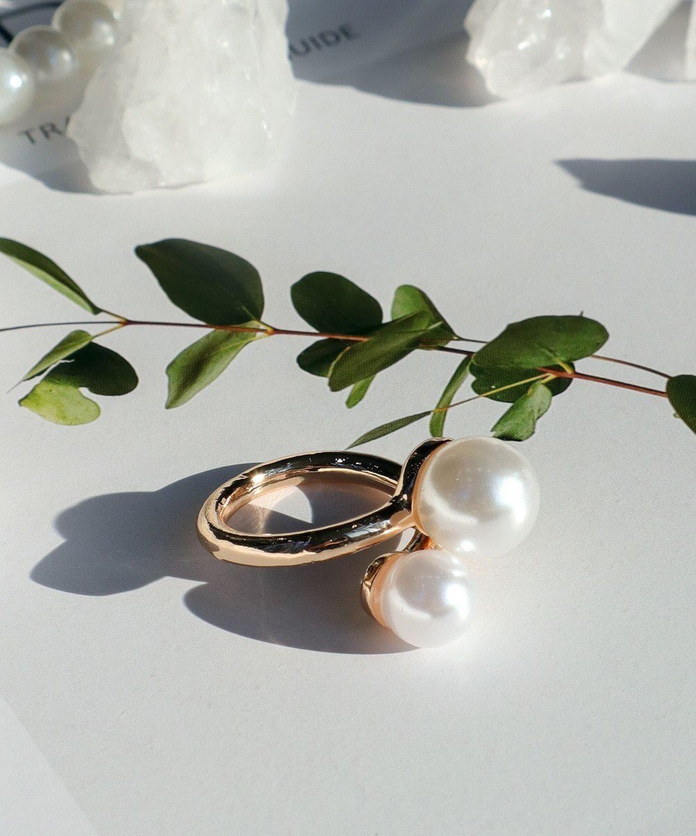 【ティアクラッセ/Tiaclasse】のパール付きスカーフリング インテリア・キッズ・メンズ・レディースファッション・服の通販 founy(ファニー) ファッション Fashion レディースファッション Fashion for Women おすすめ Recommended / Our Picks アクセサリー Fashion Accessories オケージョン Occasion Wear シューズ Shoes, Footwear シンプル Simple, Minimal スカーフ Scarf, Neckwear チュニック Tunic, Long Top パール Pearl, Pearl Accent エレガント 上品 Elegant 再入荷 Restock / Back in Stock 冬 Winter / This Winter 夏 Summer 新作・新入荷 New Arrivals / New In 春 Spring 秋 Autumn ゴールドB|ID: prp329100004767469 ipo3291000000034526456