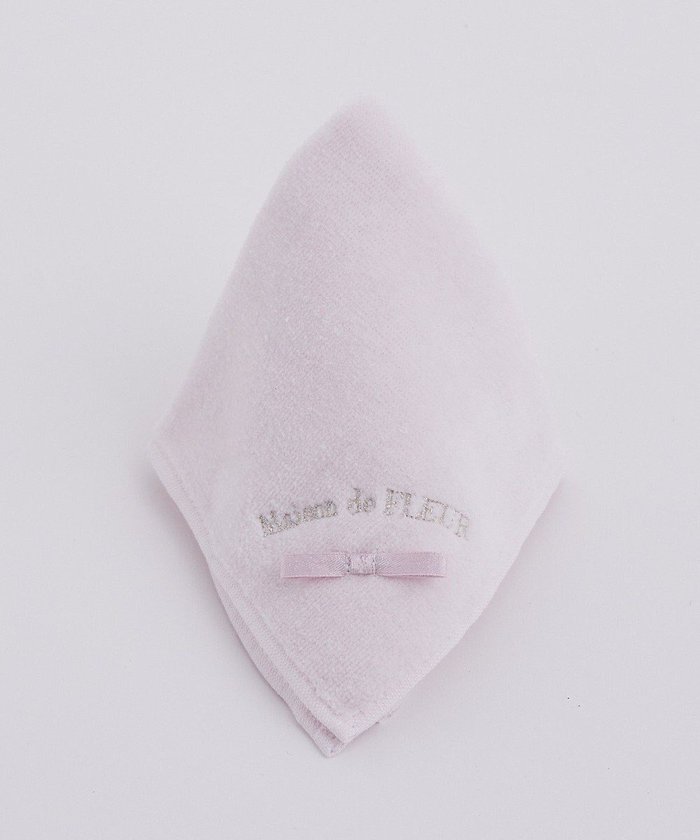 【メゾンドフルール/Maison de FLEUR】のラメリボンタオルハンカチ インテリア・キッズ・メンズ・レディースファッション・服の通販 founy(ファニー) https://founy.com/ ファッション Fashion レディースファッション Fashion for Women ミニ財布・二つ折り財布 Wallets & Card Cases 財布 Wallet, Purse タオル Towel, Bath Towel ハンカチ Handkerchief, Hanky ハンド Hand, Handmade リボン Ribbon, Bow おすすめ Recommended / Our Picks エレガント 上品 Elegant |ID: prp329100004767475 ipo3291000000034526476