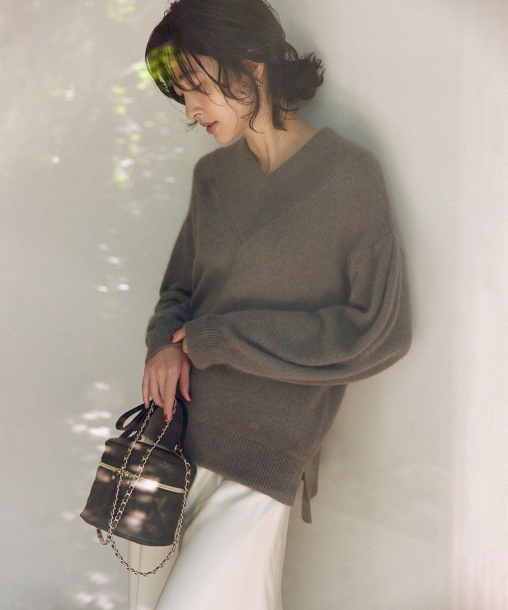 【組曲/KUMIKYOKU】のキルティングバニティバッグ インテリア・キッズ・メンズ・レディースファッション・服の通販 founy(ファニー) 　ファッション　Fashion　レディースファッション　Fashion for Women　バッグ　Bags　キルティング　Quilted, Quilting　コンパクト　Compact, Small Size　シンプル　Simple, Minimal　ポケット　Pocket, Pocket Detail　エレガント 上品　Elegant　ブラック系|ID: prp329100004767553 ipo3291000000034606580