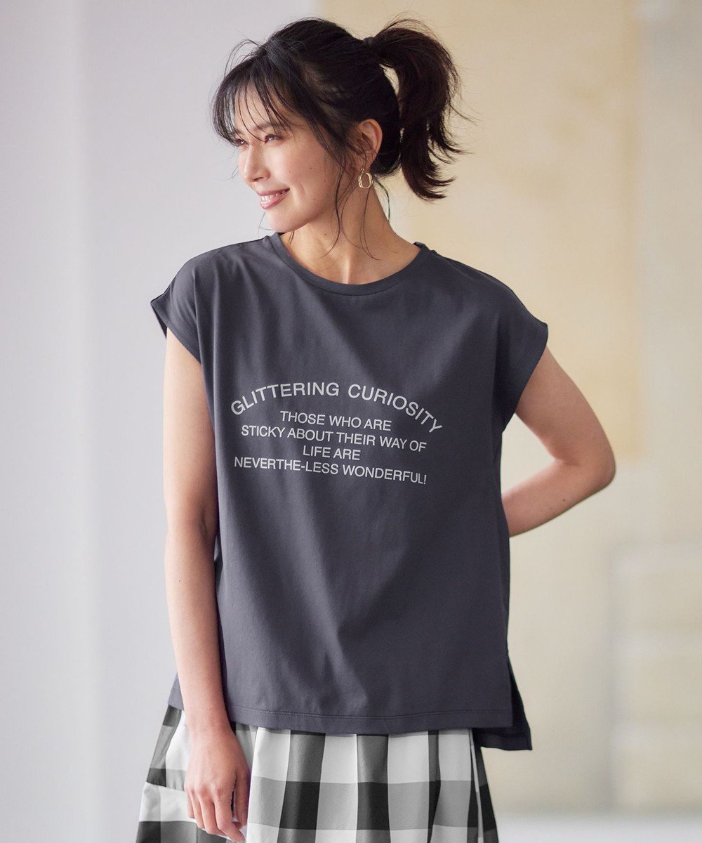 【エニー/ANY】のフロッキーロゴフレンチスリーブTシャツ 人気、トレンドファッション・服の通販 founy(ファニー) ファッション Fashion レディースファッション Fashion for Women トップス・カットソー Cut & Sew Tops シャツ・ブラウス・オフィスカジュアル Elegant Blouses & Button-Ups ロングTシャツ・Tシャツ Longline T-Shirts & Tees カットソー・ベーシックTシャツ Cut-and-Sewn Tops / Stretch Tees & Basics おすすめ Recommended / Our Picks カットソー Cut and Sewn Top カーディガン Cardigan, Knitwear スリット Slit, Slit Detail スリーブ Sleeve, Long Sleeve / Short Sleeve フレンチ French, French Style ワンポイント One Point, Statement Accent 夏 Summer 春 Spring S/S・春夏 SS, Spring/Summer, Warm Season other-1|ID: prp329100004768323 ipo3291000000034536257