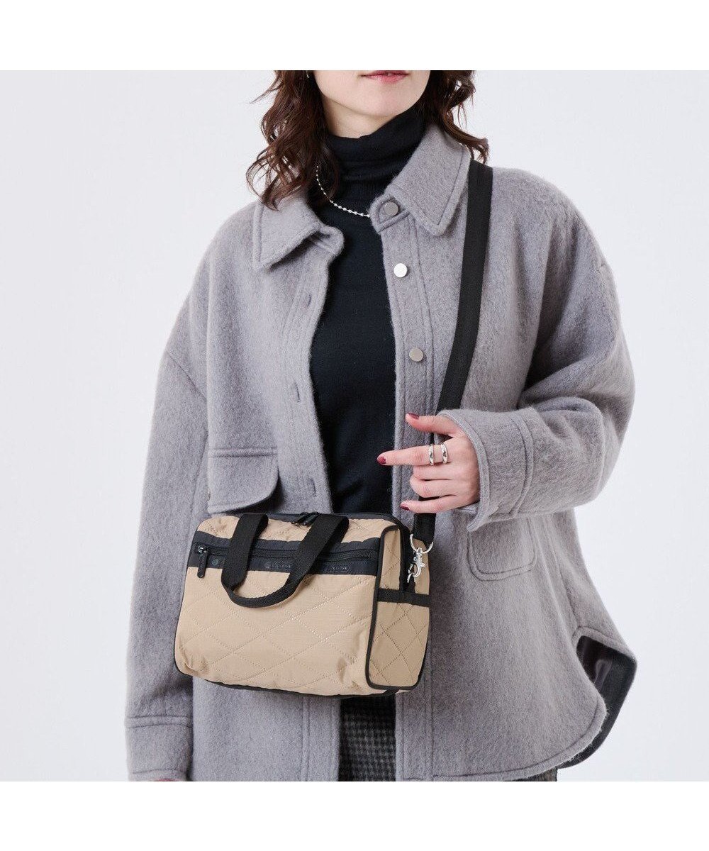 【レスポートサック/LeSportsac】のEVERYDAY SM SATCHEL/タニンクロスデボス 人気、トレンドファッション・服の通販 founy(ファニー) 　ファッション　Fashion　レディースファッション　Fashion for Women　アウトドア　Outdoor Clothing　コンパクト　Compact, Small Size　シンプル　Simple, Minimal　スタイリッシュ　Stylish, Fashionable　財布　Wallet, Purse　トラベル　Travel, Travel Gear　プリント　Print, Printed Pattern　ボストン　Boston　ボストンバッグ　Boston Bag, Retro Bag　ポケット　Pocket, Pocket Detail　ポシェット　Pochette, Mini Bag　おすすめ　Recommended / Our Picks　旅行　Travel　 other-1|ID: prp329100004768424 ipo3291000000034536681