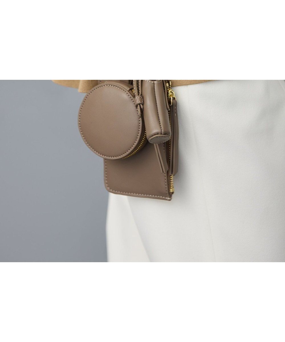 【自由区/JIYU-KU】のガジェット ポシェット インテリア・キッズ・メンズ・レディースファッション・服の通販 founy(ファニー) ファッション Fashion レディースファッション Fashion for Women ショルダー Shoulder, Shoulder Strap ポシェット Pochette, Mini Bag ポーチ Pouch, Small Case リップ Lip, Lip Motif グレージュ|ID: prp329100004771225 ipo3291000000034675145