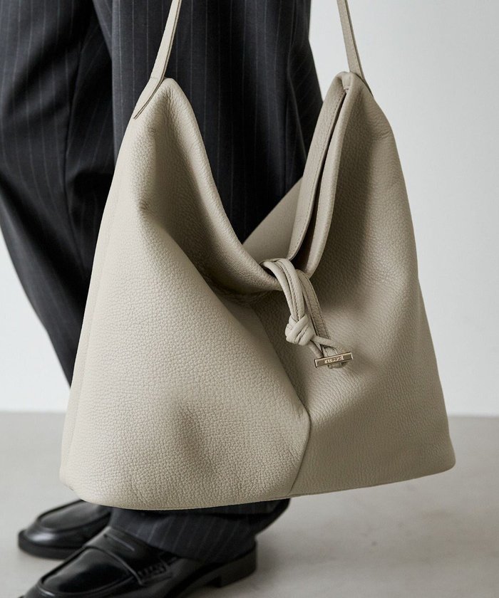 【ラシット/russet】のレザーワンショルダーバッグ(CE-1644) インテリア・キッズ・メンズ・レディースファッション・服の通販 founy(ファニー) https://founy.com/ ファッション Fashion レディースファッション Fashion for Women シルバー Silver, Metallic Silver ドレープ Drape, Draping Fabric フィット Fit, Slim Fit フォルム Silhouette, Form ベーシック Basic, Essential ポケット Pocket, Pocket Detail マフラー Scarf, Muffler メタル Metal, Metal Parts ワンポイント One Point, Statement Accent 冬 Winter / This Winter 再入荷 Restock / Back in Stock おすすめ Recommended / Our Picks 日本製 Made In Japan エレガント 上品 Elegant ビジネス 仕事 通勤 Business / Work / Commuting 2025年 2025 2025-2026秋冬・A/W Autumn/Winter 2025–26 AW25–26 |ID: prp329100004771230 ipo3291000000036158961