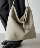 【ラシット/russet】のレザーワンショルダーバッグ(CE-1644) 人気、トレンドファッション・服の通販 founy(ファニー) ファッション Fashion レディースファッション Fashion for Women シルバー Silver, Metallic Silver ドレープ Drape, Draping Fabric フィット Fit, Slim Fit フォルム Silhouette, Form ベーシック Basic, Essential ポケット Pocket, Pocket Detail マフラー Scarf, Muffler メタル Metal, Metal Parts ワンポイント One Point, Statement Accent 冬 Winter / This Winter 再入荷 Restock / Back in Stock おすすめ Recommended / Our Picks 日本製 Made In Japan エレガント 上品 Elegant ビジネス 仕事 通勤 Business / Work / Commuting 2025年 2025 2025-2026秋冬・A/W Autumn/Winter 2025–26 AW25–26 thumbnail GrayBeige|ID: prp329100004771230 ipo3291000000036158965