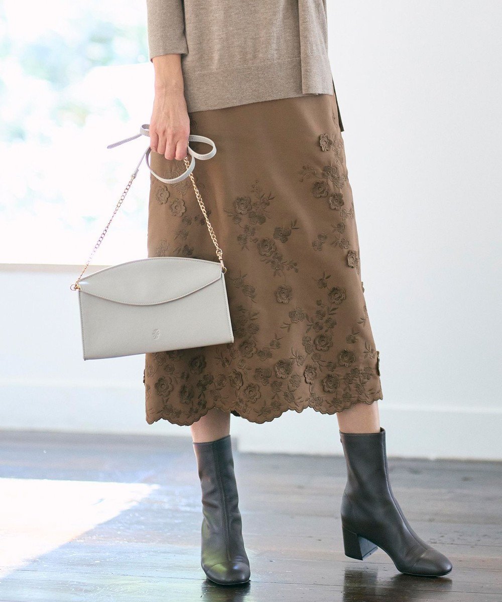 【自由区/JIYU-KU】の【SHIHOさん着用】エンブロイダリー スカート 人気、トレンドファッション・服の通販 founy(ファニー) 　ファッション　Fashion　レディースファッション　Fashion for Women　スカート　Skirts　エンブロイダリー　Embroidery Design　ストレート　Straight, Straight Cut　ツイル　Twist, Twisted Detail　モチーフ　Motif, Design Theme　夏　Summer　春　Spring　S/S・春夏　SS, Spring/Summer, Warm Season　 other-1|ID: prp329100004771245 ipo3291000000035581558
