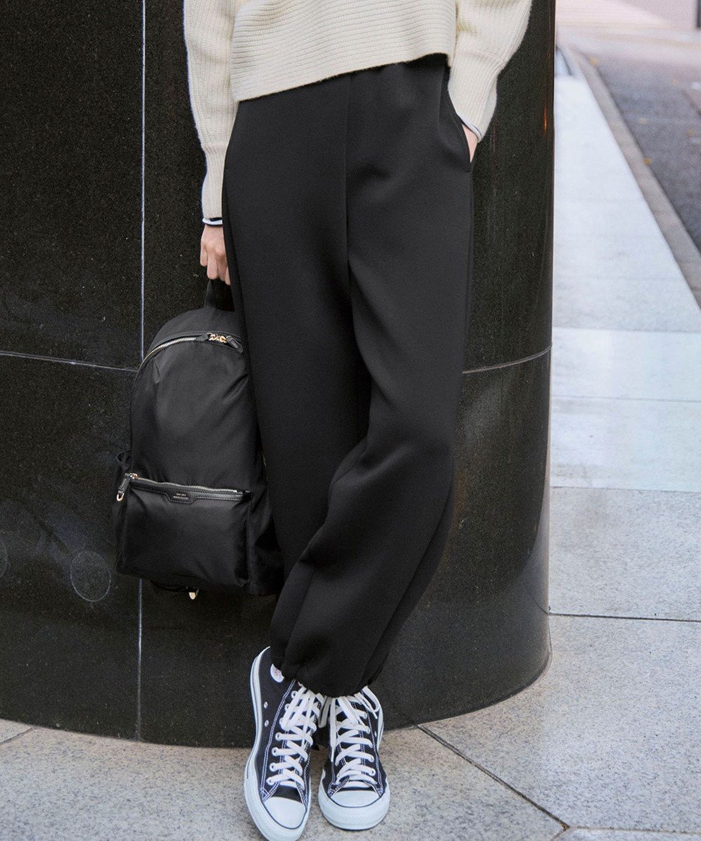 【23区/NIJYUSANKU】の【洗える】コットンエアーダンボール 2WAY カーヴィー パンツ インテリア・キッズ・メンズ・レディースファッション・服の通販 founy(ファニー) 　ファッション　Fashion　レディースファッション　Fashion for Women　パンツ　Pants & Trousers　洗える　Machine Washable　カットソー　Cut and Sewn Top　コクーン　Cocoon, Cocoon Silhouette　サイドジップ　Side Zip, Side Zipper　シューズ　Shoes, Footwear　スニーカー　Sneakers, Trainers　なめらか　Smooth, Silky Texture　ハーフ　Half, Half-Length　バルーン　Balloon, Balloon Silhouette　リラックス　Relax, Relaxed Fit　冬　Winter / This Winter　A/W・秋冬　Autumn/Winter　おすすめ　Recommended / Our Picks　エレガント 上品　Elegant　2025年　2025　2025-2026秋冬・A/W　Autumn/Winter 2025–26 AW25–26　ブラック系|ID: prp329100004771278 ipo3291000000035650013