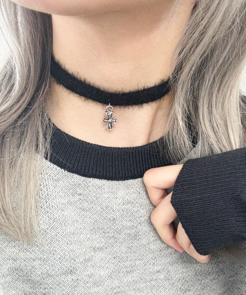 【ウィゴー/WEGO】のLモチーフシャギーニットチョーカー インテリア・キッズ・メンズ・レディースファッション・服の通販 founy(ファニー) ファッション Fashion レディースファッション Fashion for Women トップス・カットソー Cut & Sew Tops ニット Knit Tops & Sweaters ジュエリー Jewelry ネックレス Necklaces & Pendants アクセサリー Fashion Accessories シルバー Silver, Metallic Silver シンプル Simple, Minimal スマホ Smartphone, Mobile Device チャーム Charm, Pendant ネックレス Necklace, Pendant Necklace モチーフ Motif, Design Theme 柄3|ID: prp329100004771306 ipo3291000000034566432