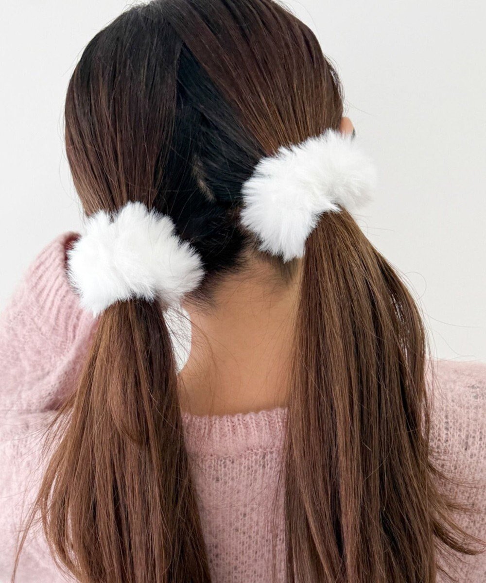 【ウィゴー/WEGO】のL2Pファーヘアゴム インテリア・キッズ・メンズ・レディースファッション・服の通販 founy(ファニー) ファッション Fashion レディースファッション Fashion for Women シュシュ&ヘアアクセ/ヘアアレンジ Scrunchies & Hair Accessories アクセサリー Fashion Accessories ガーリー Girly, Feminine Style スマホ Smartphone, Mobile Device ワンポイント One Point, Statement Accent ホワイト|ID: prp329100004771307 ipo3291000000034566438