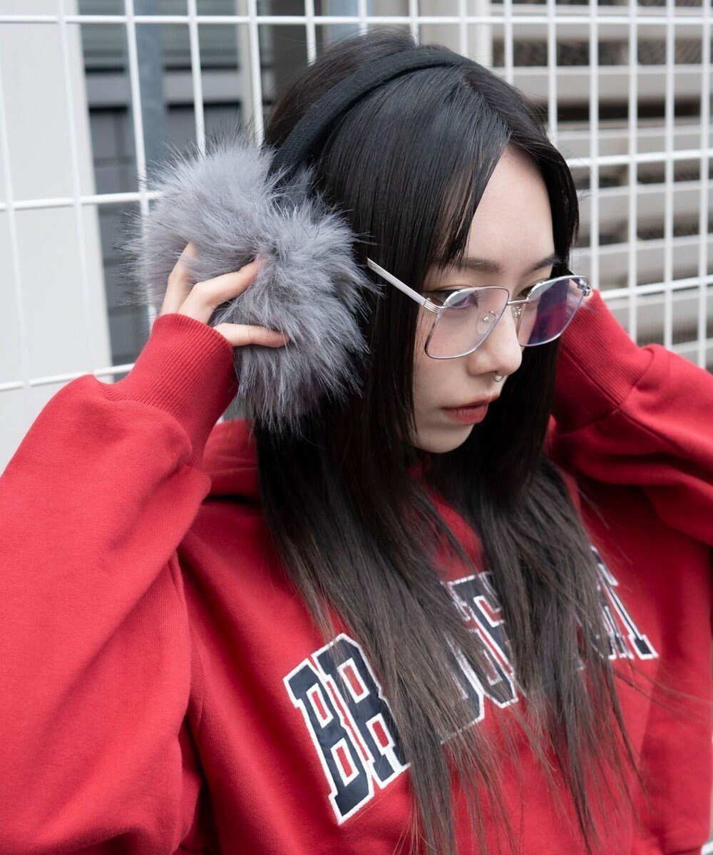 【ウィゴー/WEGO】のボリュームMIXファーイヤーマフ インテリア・キッズ・メンズ・レディースファッション・服の通販 founy(ファニー) ファッション Fashion レディースファッション Fashion for Women スマホ Smartphone, Mobile Device 冬 Winter / This Winter A/W・秋冬 Autumn/Winter グレー|ID: prp329100004771308 ipo3291000000034566454