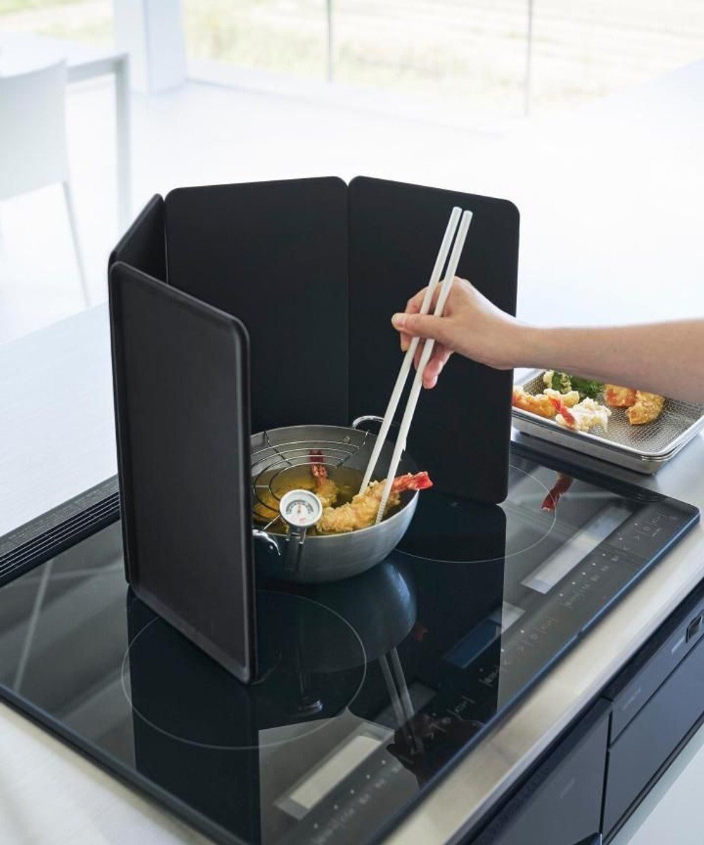 【タワー/tower】のマグネットレンジガード タワー 4枚パネル ブラック インテリア・キッズ・メンズ・レディースファッション・服の通販 founy(ファニー) 　ファッション　Fashion　レディースファッション　Fashion for Women　マグネット　Magnet, Magnetic Closure　ブラック|ID: prp329100004772909 ipo3291000000034584414