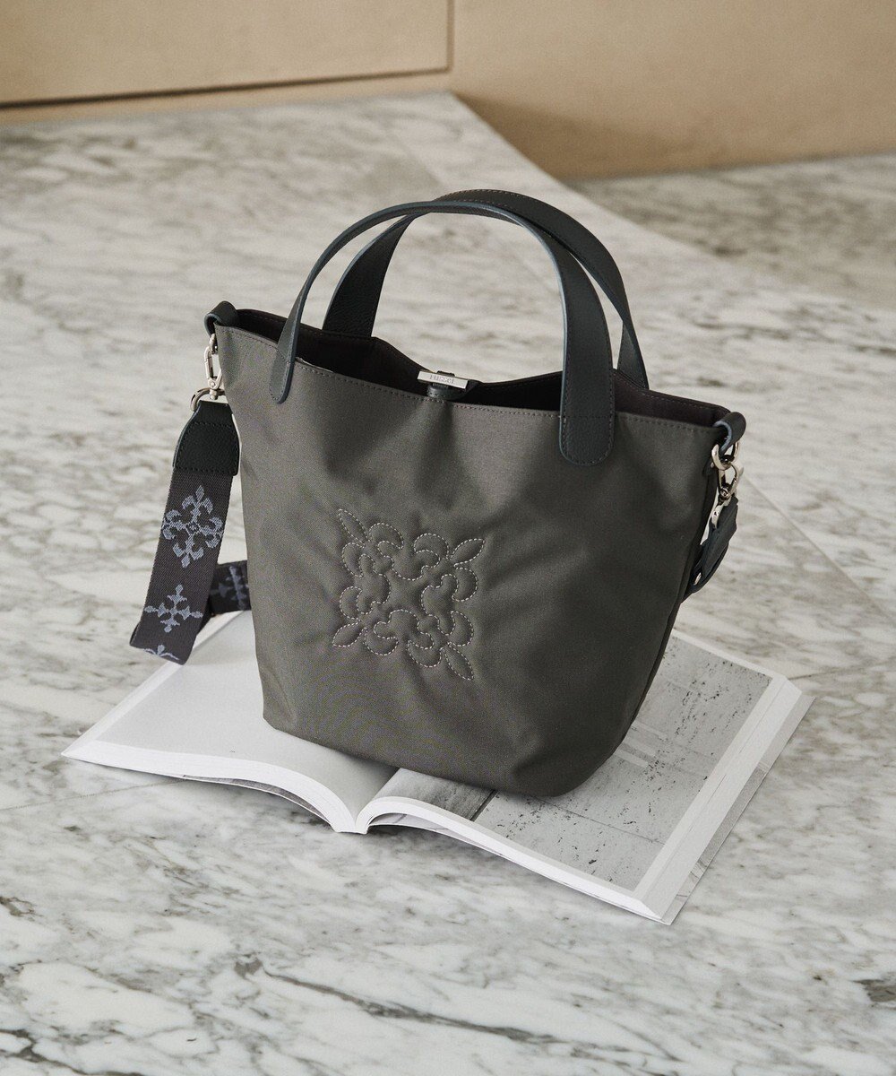 【ラシット/russet】の《WEB限定》コーデュラナイロン2WAYミニトートバッグ(CE-1673-WEB) 人気、トレンドファッション・服の通販 founy(ファニー) 　ファッション　Fashion　レディースファッション　Fashion for Women　バッグ　Bags　エレガント 上品　Elegant　ショルダー　Shoulder, Shoulder Strap　シルバー　Silver, Metallic Silver　スマート　Smart, Elegant　定番　Standard, Basic Item　人気　Popular, Best Seller　フィット　Fit, Slim Fit　フォルム　Silhouette, Form　フロント　Front, Front Design　ポケット　Pocket, Pocket Detail　再入荷　Restock / Back in Stock　おすすめ　Recommended / Our Picks　日本製　Made In Japan　 other-1|ID: prp329100004772982 ipo3291000000034854294