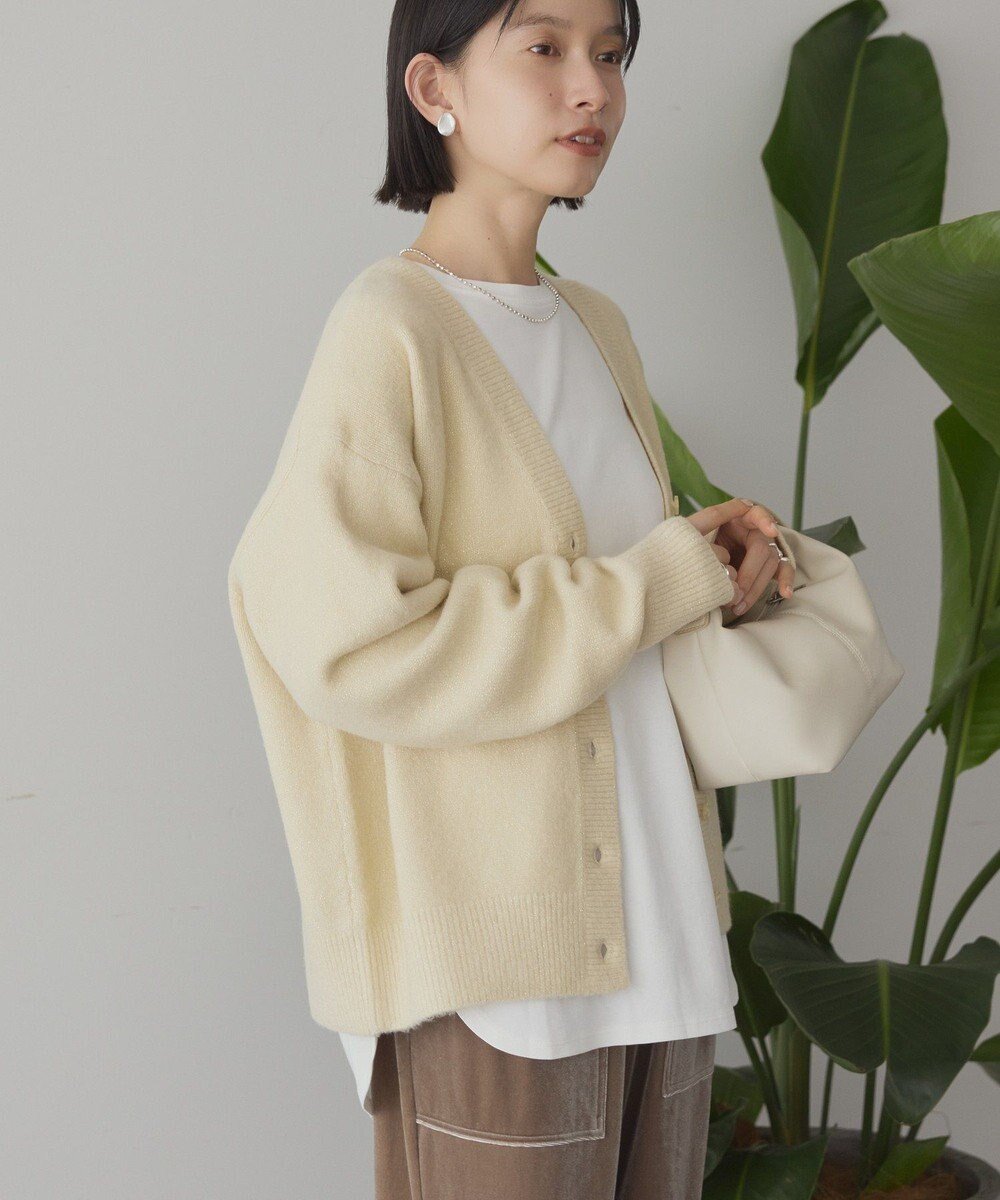 【アメリカンホリック/AMERICAN HOLIC】のVネックラメニットカーディガン 人気、トレンドファッション・服の通販 founy(ファニー) 　ファッション　Fashion　レディースファッション　Fashion for Women　トップス・カットソー　Cut & Sew Tops　ニット　Knit Tops & Sweaters　カーディガン・羽織り　Layered Style Cardigans　Vネックトップス　V-Neck Tops / V-Cut Neckline Shirts　アメリカン　American Style　カーディガン　Cardigan, Knitwear　スタイリッシュ　Stylish, Fashionable　フロント　Front, Front Design　ベーシック　Basic, Essential　ポケット　Pocket, Pocket Detail　ロング　Long, Long-Length　A/W・秋冬　Autumn/Winter　 other-1|ID: prp329100004774392 ipo3291000000034605299