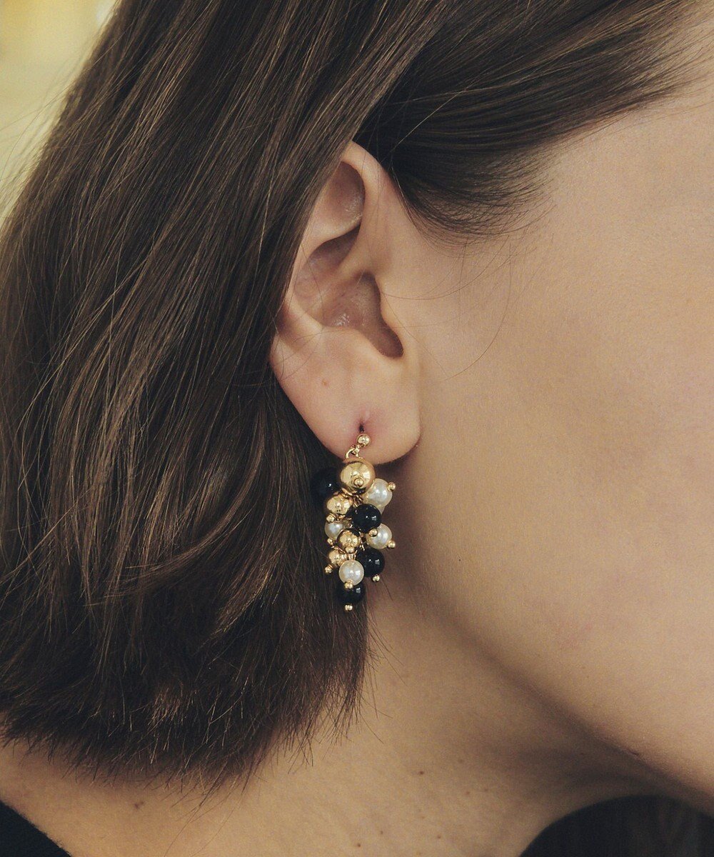 【イェッカ ヴェッカ/YECCA VECCA】のパールMIXボリュームピアス 人気、トレンドファッション・服の通販 founy(ファニー) ファッション Fashion レディースファッション Fashion for Women おすすめ Recommended / Our Picks アクセサリー Fashion Accessories パール Pearl, Pearl Accent メタル Metal, Metal Parts エレガント 上品 Elegant 軽量 Lightweight, Ultra Light other-1|ID: prp329100004774397 ipo3291000000034605316