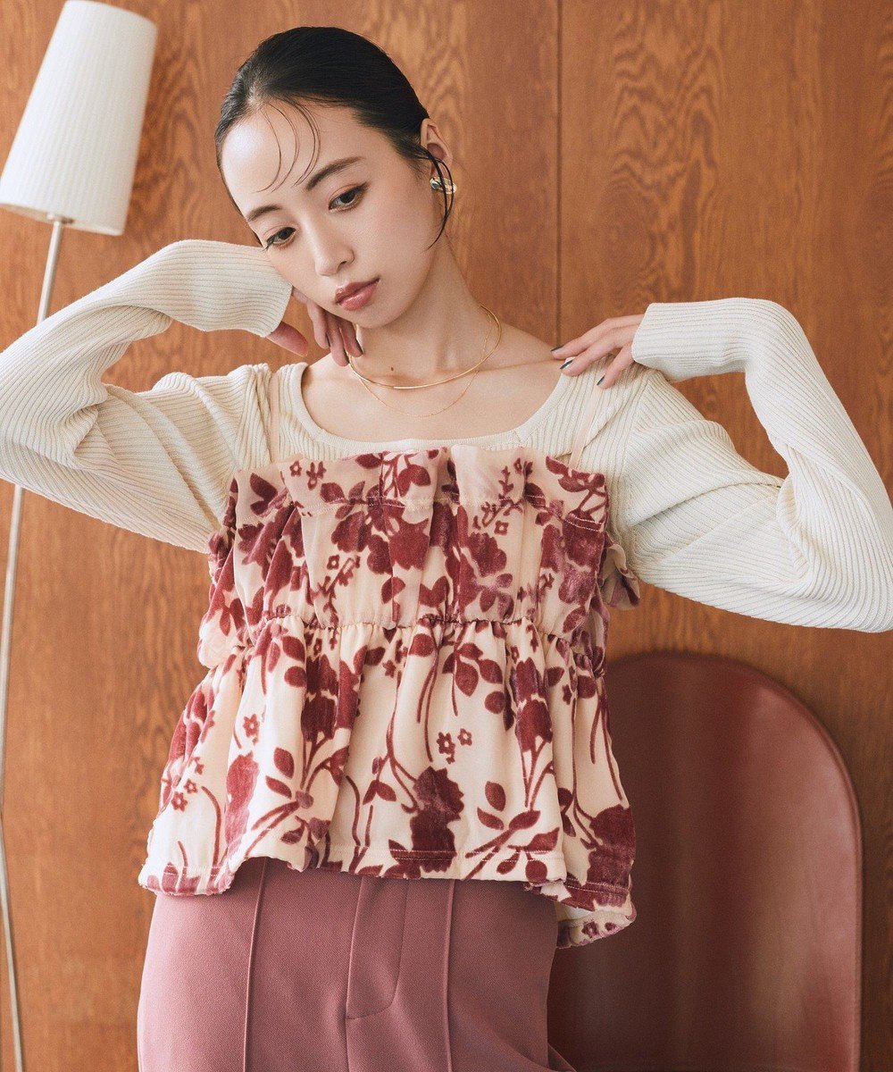 【アースミュージックアンドエコロジー/earth music&ecology】のベロアフラワービスチェ インテリア・キッズ・メンズ・レディースファッション・服の通販 founy(ファニー) 　ファッション　Fashion　レディースファッション　Fashion for Women　アウター　Coat / Outerwear Collection　トップス・カットソー　Cut & Sew Tops　ベスト&ジレ / 重ね着スタイル　Vests & Gilets　ベロアトップス　Velour Tops / Velvet-Look Items　ビスチェ　Bustiers & Corset Tops / Layered Bustier Style　おすすめ　Recommended / Our Picks　インナー　Innerwear　カットソー　Cut and Sewn Top　ギャザー　Gathered, Ruffled　コンパクト　Compact, Small Size　チュール　Tulip, Tulip Motif　ビスチェ　Bustier, Corset Top　フィット　Fit, Slim Fit　フラワー　Flower, Floral　ベスト　Vest, Waistcoat　ベロア　Velour, Soft Velvet　ポケット　Pocket, Pocket Detail　モチーフ　Motif, Design Theme　エレガント 上品　Elegant　A/W・秋冬　Autumn/Winter　Pink|ID: prp329100004774410 ipo3291000000035628397