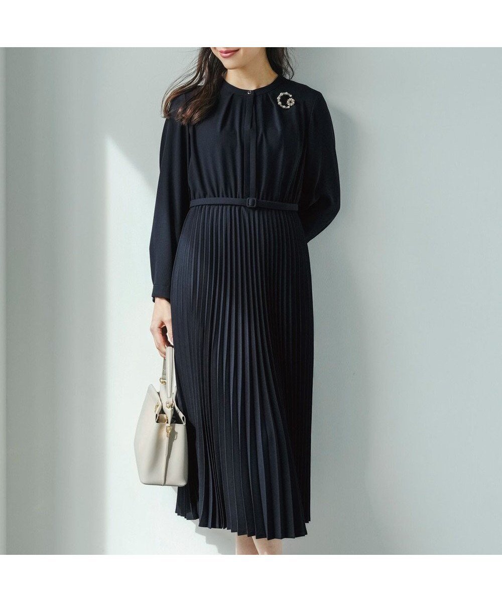 【エニィ スィス/any SiS】のノーブルプリーツ ワンピース インテリア・キッズ・メンズ・レディースファッション・服の通販 founy(ファニー) 　ファッション　Fashion　レディースファッション　Fashion for Women　ワンピース　Dresses　おすすめ　Recommended / Our Picks　インナー　Innerwear　ジャケット　Jacket, Outerwear　スタンド　Stand Collar, Upright Stand　セレモニー　Ceremony　フロント　Front, Front Design　プリーツ　Pleats, Pleated　ポケット　Pocket, Pocket Detail　エレガント 上品　Elegant　夏　Summer　春　Spring　S/S・春夏　SS, Spring/Summer, Warm Season　ネイビー|ID: prp329100004774453 ipo3291000000034605484