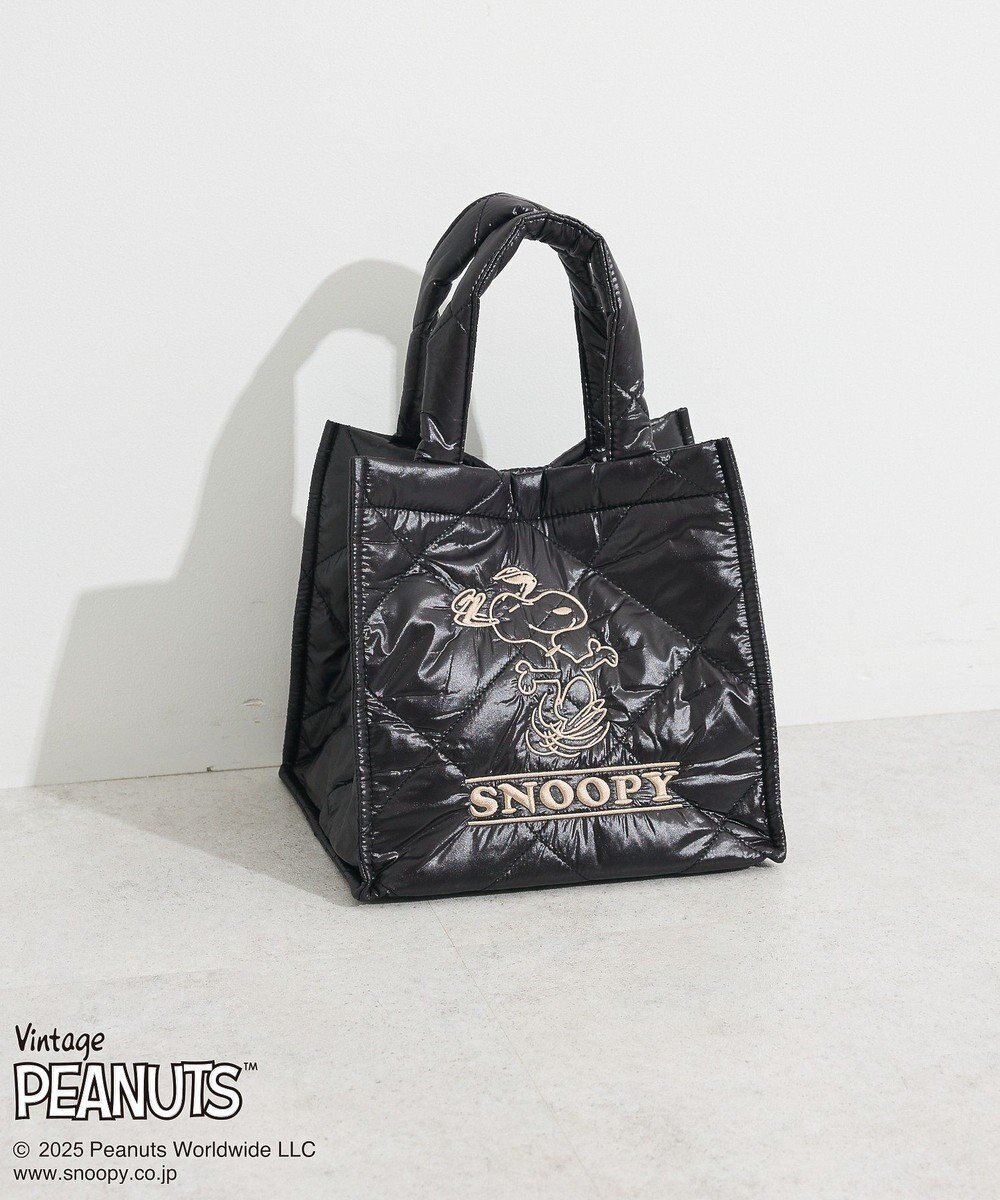 【グリーンパークス/Green Parks】のPEANUTS パフィーキュービックバッグ インテリア・キッズ・メンズ・レディースファッション・服の通販 founy(ファニー) 　ファッション　Fashion　レディースファッション　Fashion for Women　バッグ　Bags　インナー　Innerwear　キャラクター　Character, Licensed Characters　キルト　Quilt, Quilted Fabric　コンパクト　Compact, Small Size　シルバー　Silver, Metallic Silver　モチーフ　Motif, Design Theme　Black|ID: prp329100004774529 ipo3291000000034605935