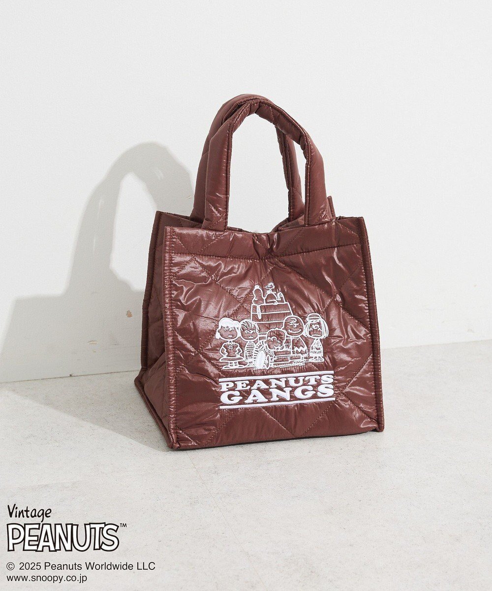 【グリーンパークス/Green Parks】のPEANUTS パフィーキュービックバッグ インテリア・キッズ・メンズ・レディースファッション・服の通販 founy(ファニー) 　ファッション　Fashion　レディースファッション　Fashion for Women　バッグ　Bags　インナー　Innerwear　キャラクター　Character, Licensed Characters　キルト　Quilt, Quilted Fabric　コンパクト　Compact, Small Size　シルバー　Silver, Metallic Silver　モチーフ　Motif, Design Theme　Brown|ID: prp329100004774529 ipo3291000000034605936