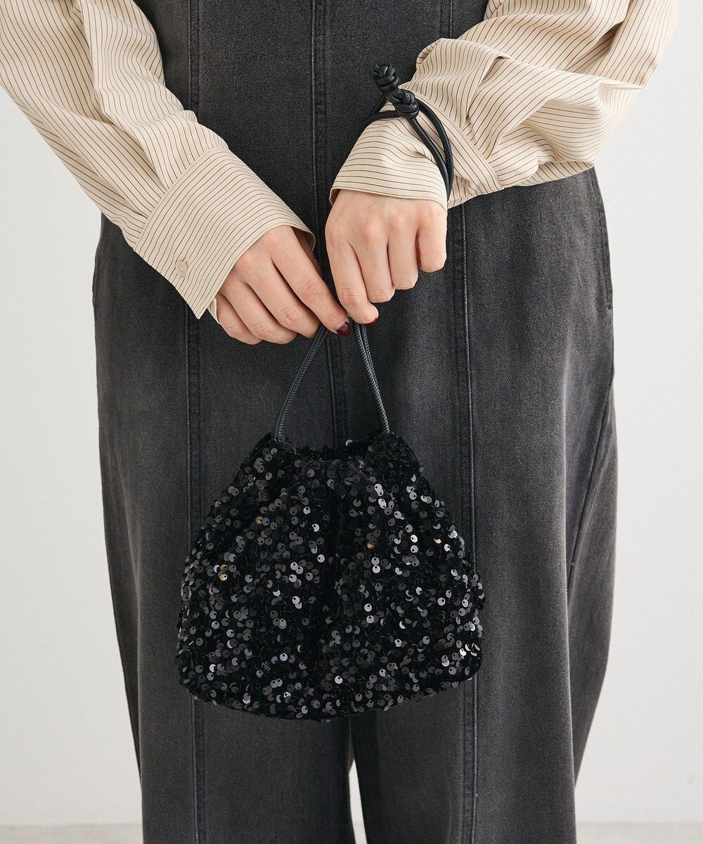 【グリーンパークス/Green Parks】のOTO.HA.ベロアスパンコールショルダーバック インテリア・キッズ・メンズ・レディースファッション・服の通販 founy(ファニー) 　ファッション　Fashion　レディースファッション　Fashion for Women　トップス・カットソー　Cut & Sew Tops　ベロアトップス　Velour Tops / Velvet-Look Items　バッグ　Bags　コンパクト　Compact, Small Size　スパンコール　Sequins, Sequin Embellishment　フォルム　Silhouette, Form　ベロア　Velour, Soft Velvet　ラグジュアリー　Luxury, Elegant　巾着　Drawstring Bag, Kinchaku　Black|ID: prp329100004774554 ipo3291000000035631077