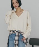 【アメリカンホリック/AMERICAN HOLIC】のバイパチVネックニットプルオーバー 人気、トレンドファッション・服の通販 founy(ファニー) ファッション Fashion レディースファッション Fashion for Women トップス・カットソー Cut & Sew Tops ニット Knit Tops & Sweaters カジュアルプルオーバー・ニットトップス Pullovers & Knit Tops / Casual Pullovers Vネックトップス V-Neck Tops / V-Cut Neckline Shirts アメリカン American Style スタイリッシュ Stylish, Fashionable セーター Sweater, Knitwear ボックス Boxy, Box Shape ポケット Pocket, Pocket Detail A/W・秋冬 Autumn/Winter thumbnail Ivory|ID: prp329100004774593 ipo3291000000034685979