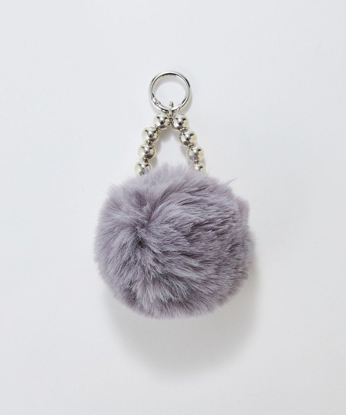 【フィービィー/phoebe】のメタルボールファーバッグチャーム グレー インテリア・キッズ・メンズ・レディースファッション・服の通販 founy(ファニー) https://founy.com/ ファッション Fashion レディースファッション Fashion for Women アクセサリー Fashion Accessories シルバー Silver, Metallic Silver シンプル Simple, Minimal スタイリッシュ Stylish, Fashionable チェーン Chain, Chain Strap チャーム Charm, Pendant フェイクファー Faux Fur, Imitation Fur ポーチ Pouch, Small Case モチーフ Motif, Design Theme |ID: prp329100004774614 ipo3291000000034606445