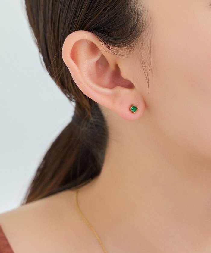 【フィービィー/phoebe】のシャインフレームスクエアピアス グリーン(片耳) インテリア・キッズ・メンズ・レディースファッション・服の通販 founy(ファニー) https://founy.com/ ファッション Fashion レディースファッション Fashion for Women アクセサリー Fashion Accessories クール Cool, Chic スクエア Square, Square Shape フェミニン Feminine, Girly モチーフ Motif, Design Theme 片耳 One-Ear, Single Earring |ID: prp329100004774640 ipo3291000000034606501
