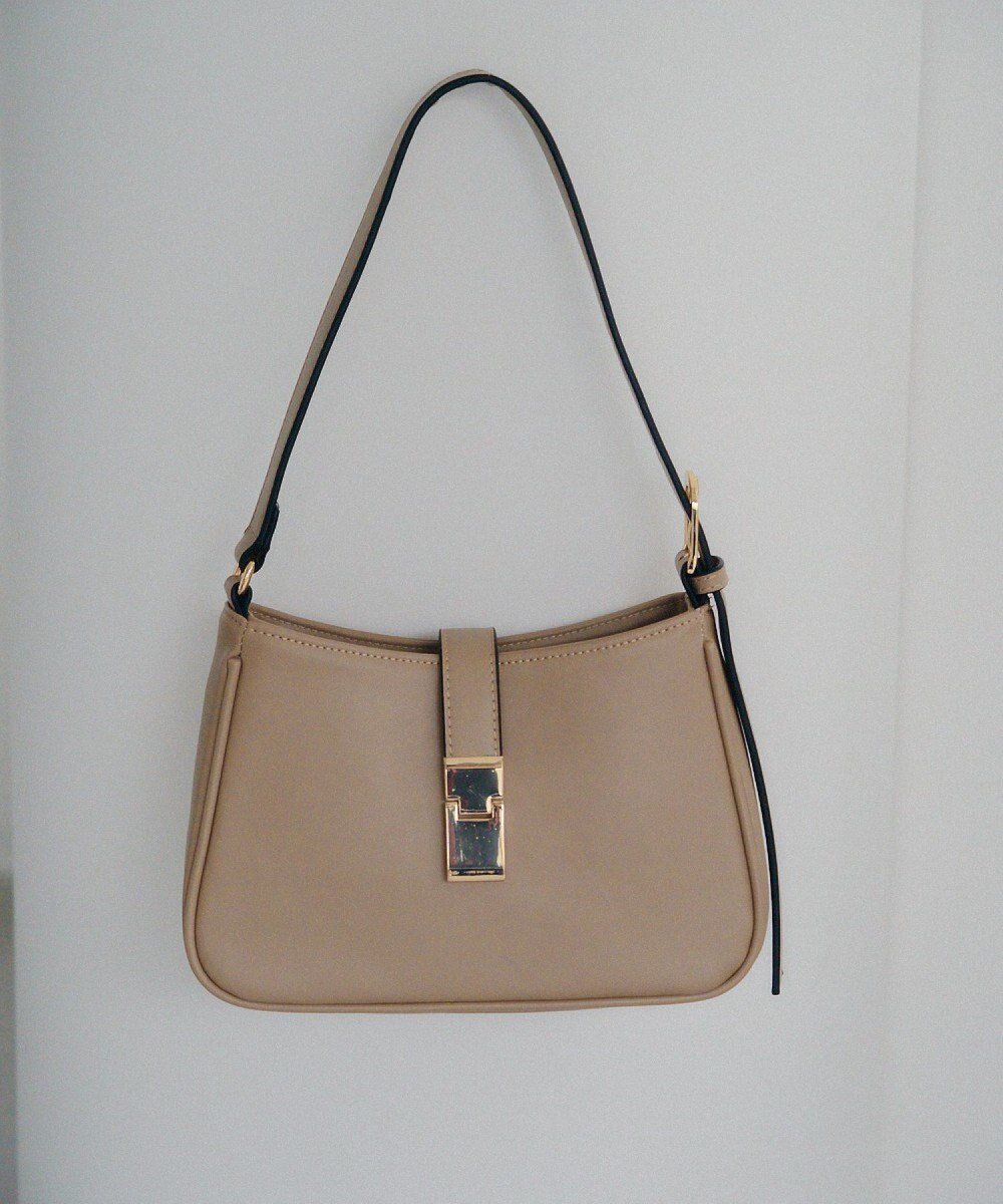 【イェッカ ヴェッカ/YECCA VECCA】のメタルポイントワンハンドルバッグ インテリア・キッズ・メンズ・レディースファッション・服の通販 founy(ファニー) 　ファッション　Fashion　レディースファッション　Fashion for Women　バッグ　Bags　おすすめ　Recommended / Our Picks　セレモニー　Ceremony　フェイクレザー　Faux Leather, PU Leather　フォルム　Silhouette, Form　フロント　Front, Front Design　メタル　Metal, Metal Parts　財布　Wallet, Purse　Beige|ID: prp329100004775537 ipo3291000000034616191