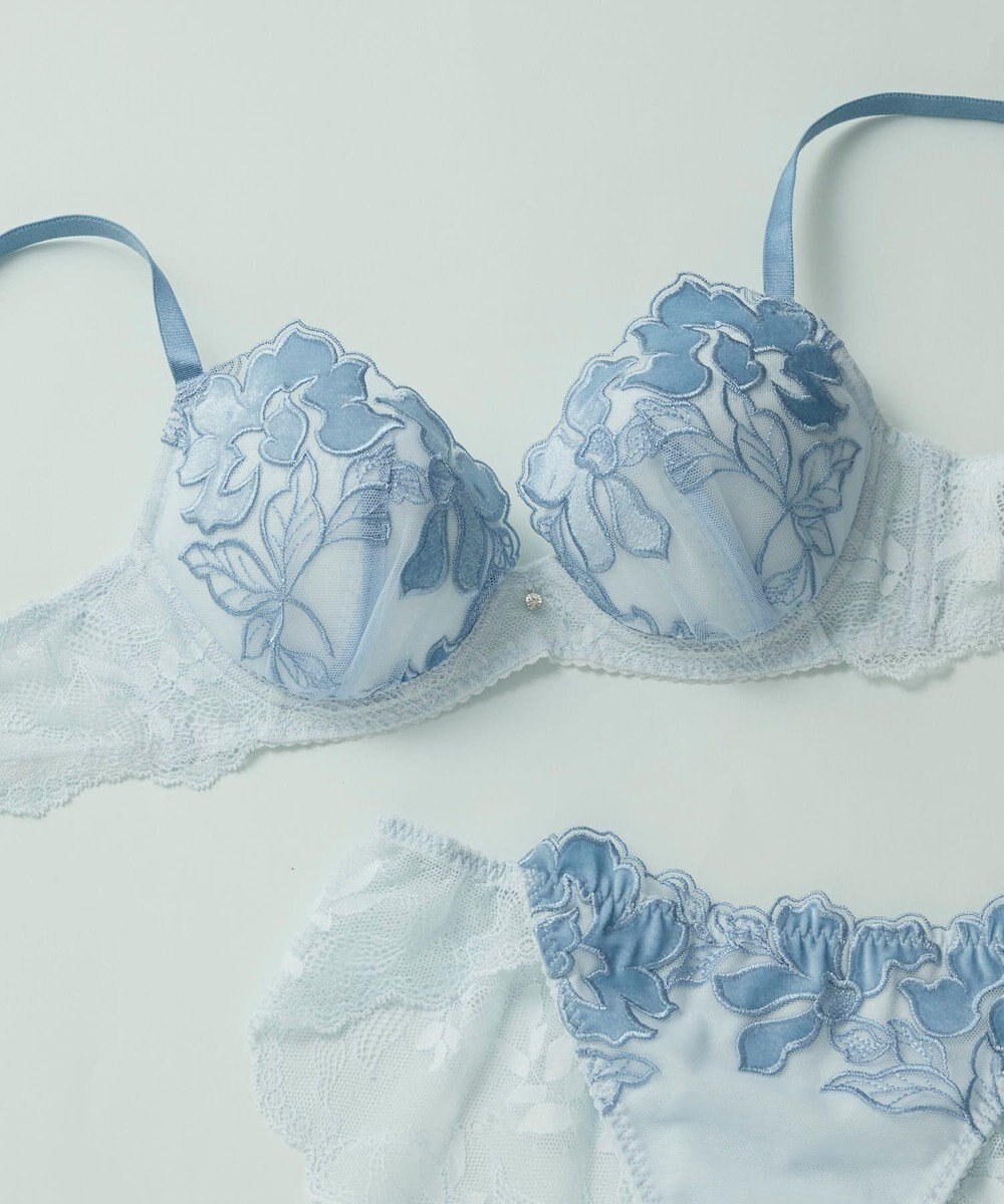 【ウンナナクール/une nana cool】の【ベロアのレースが特別感を演出】クリスマスモチーフブラ インテリア・キッズ・メンズ・レディースファッション・服の通販 founy(ファニー) ファッション Fashion レディースファッション Fashion for Women トップス・カットソー Cut & Sew Tops ベロアトップス Velour Tops / Velvet-Look Items アンダー Underwear Essentials クリスマス X'mas Christmas / X'mas フィット Fit, Slim Fit ブラジャー Bra, Lingerie ベロア Velour, Soft Velvet レース Lace, Lace Fabric グレイッシュブルー|ID: prp329100004775565 ipo3291000000034616716